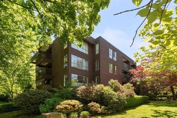 2920 Ash Street #401