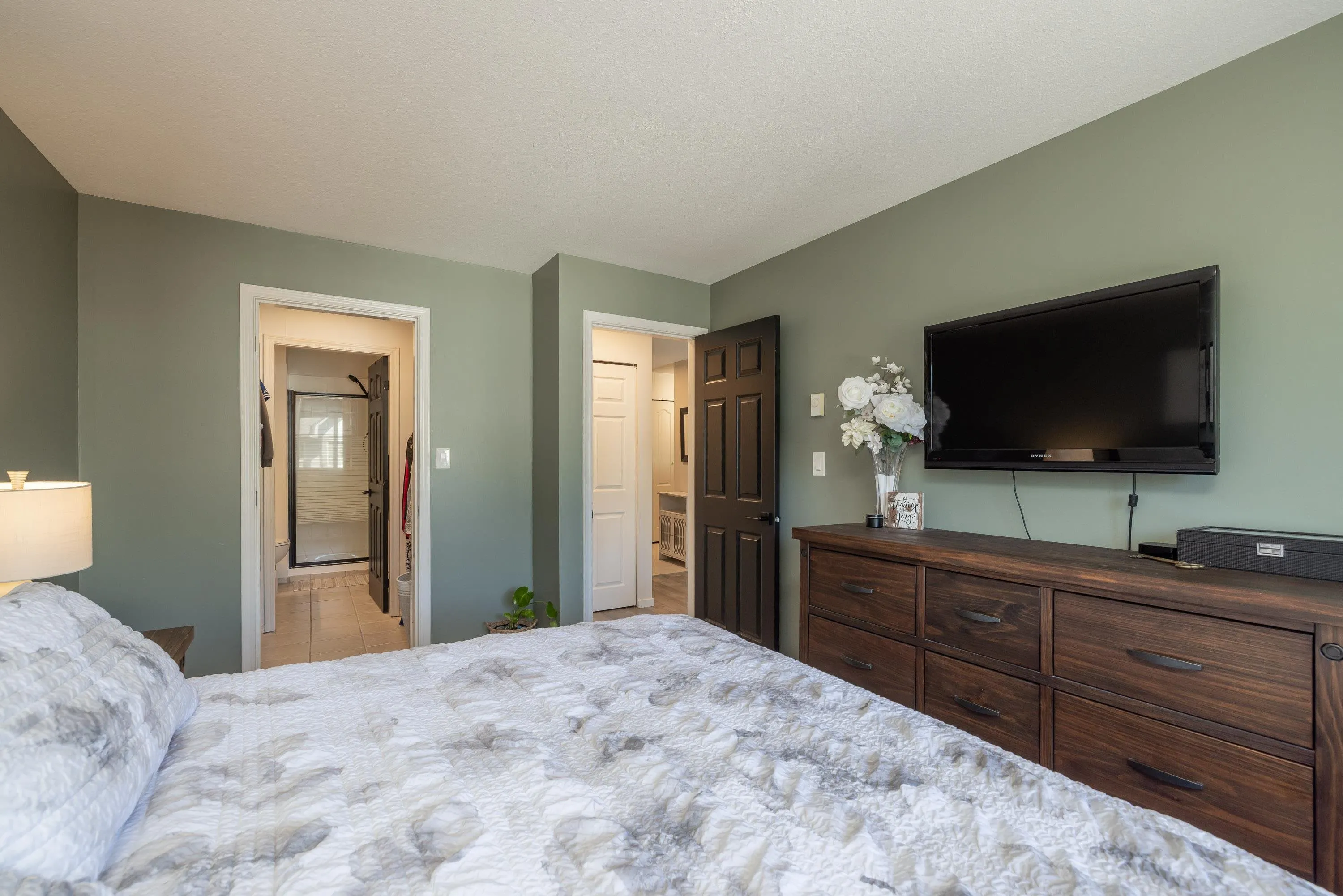 33668 King Road #402