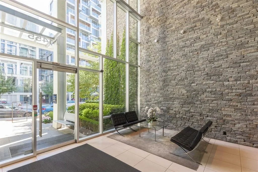 1455 Howe Street #2802