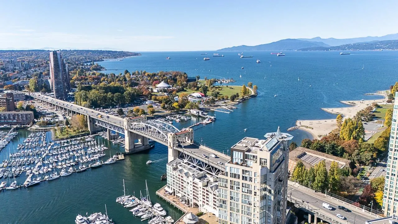 1455 Howe Street #2802