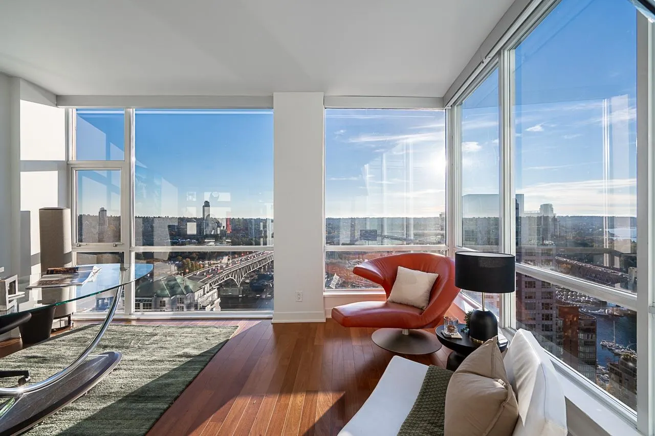 1455 Howe Street #2802