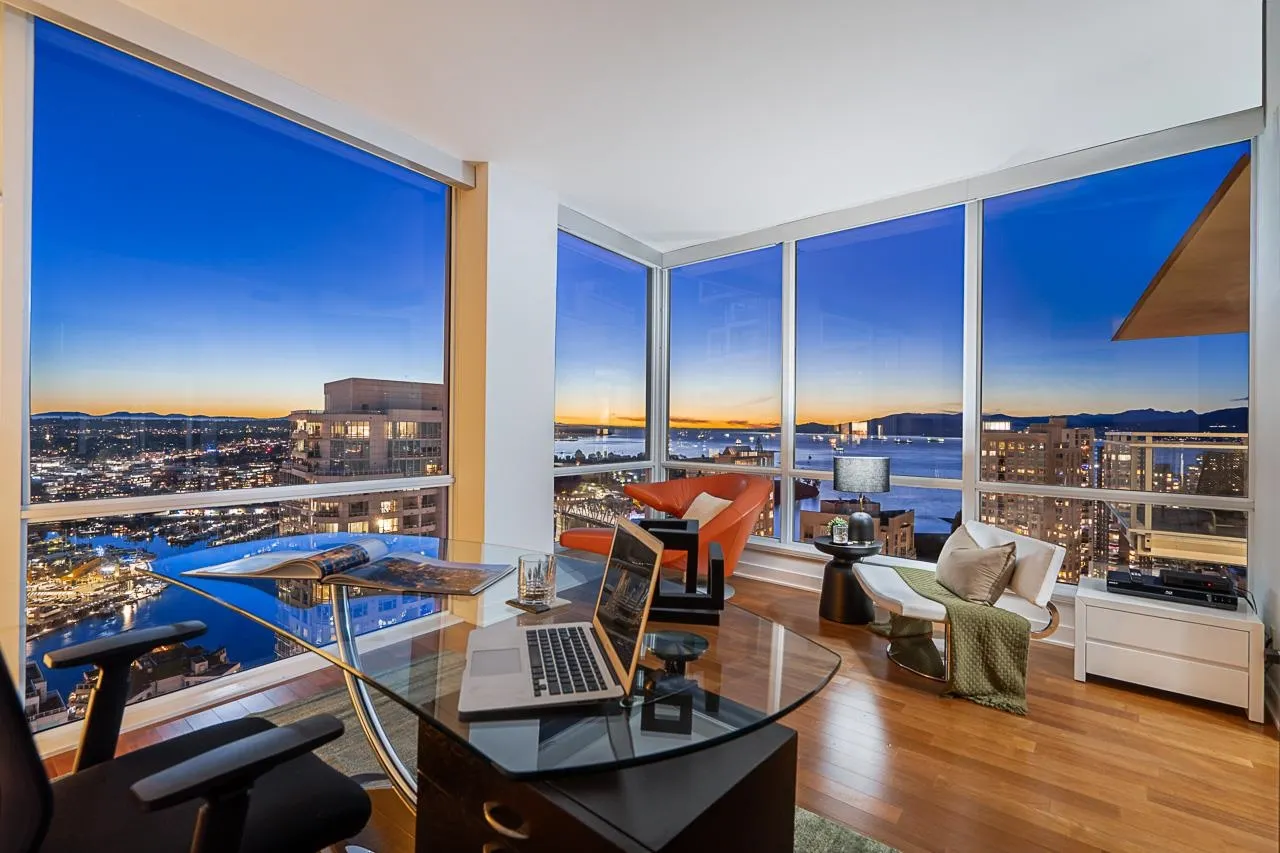 1455 Howe Street #2802