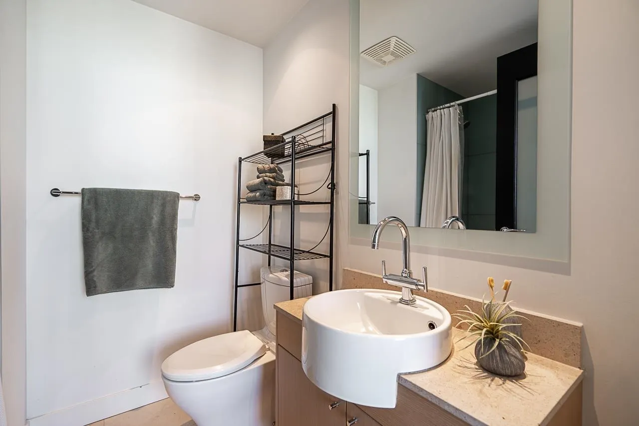 1455 Howe Street #2802