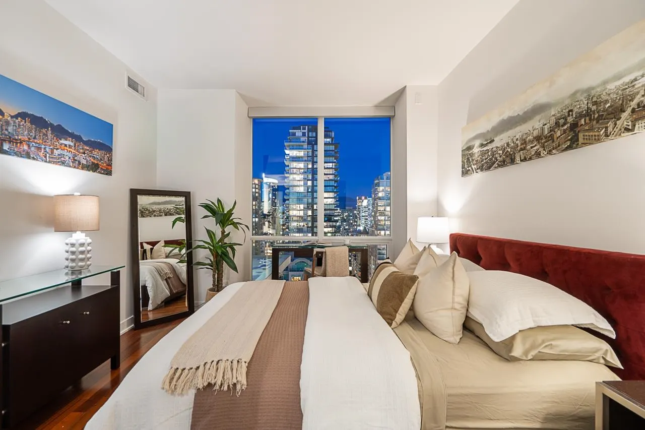 1455 Howe Street #2802