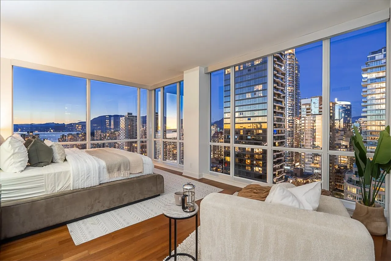 1455 Howe Street #2802