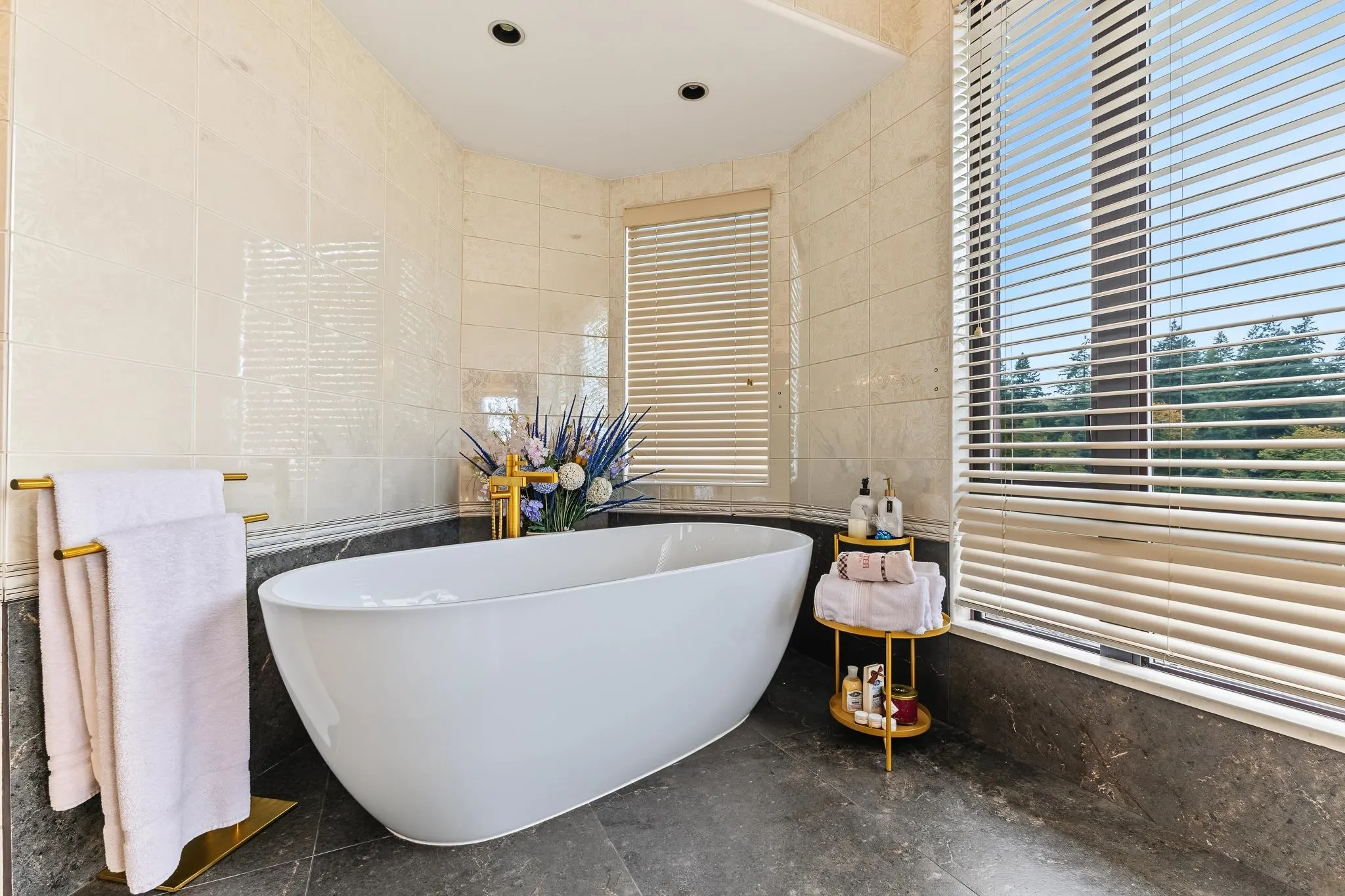 38 Leopold Place #1200