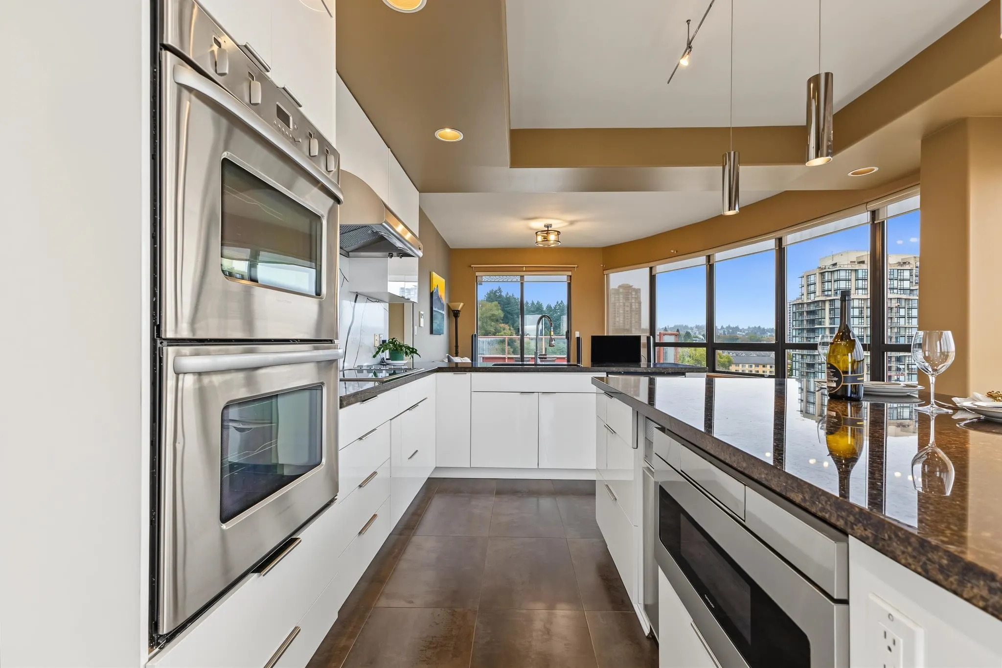 38 Leopold Place #1200