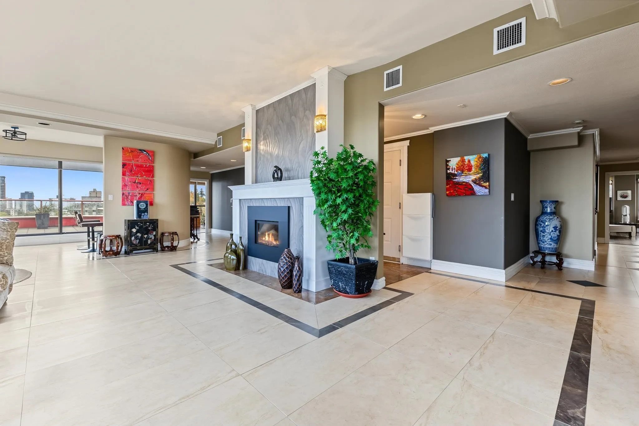 38 Leopold Place #1200