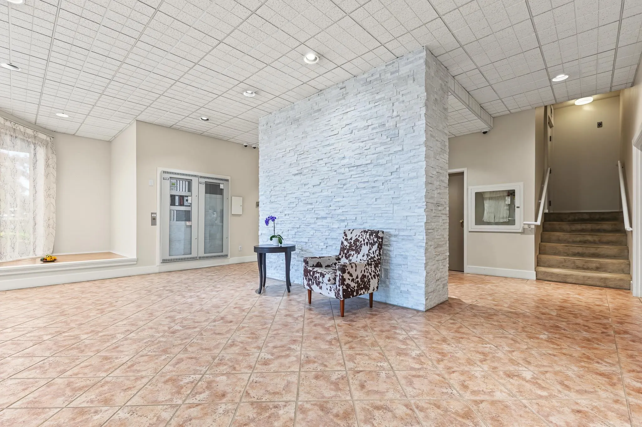 38 Leopold Place #1200