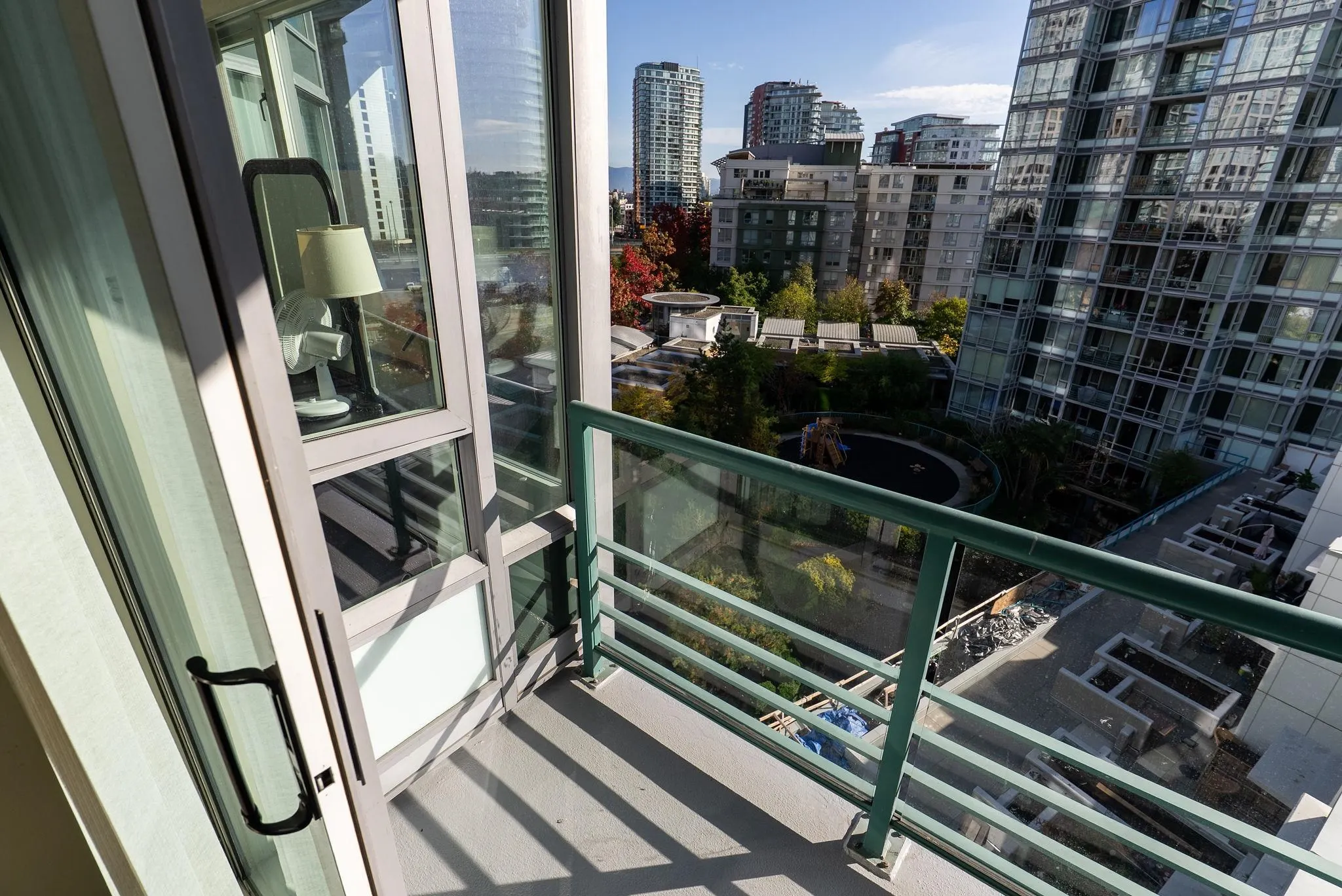 1067 Marinaside Crescent #901