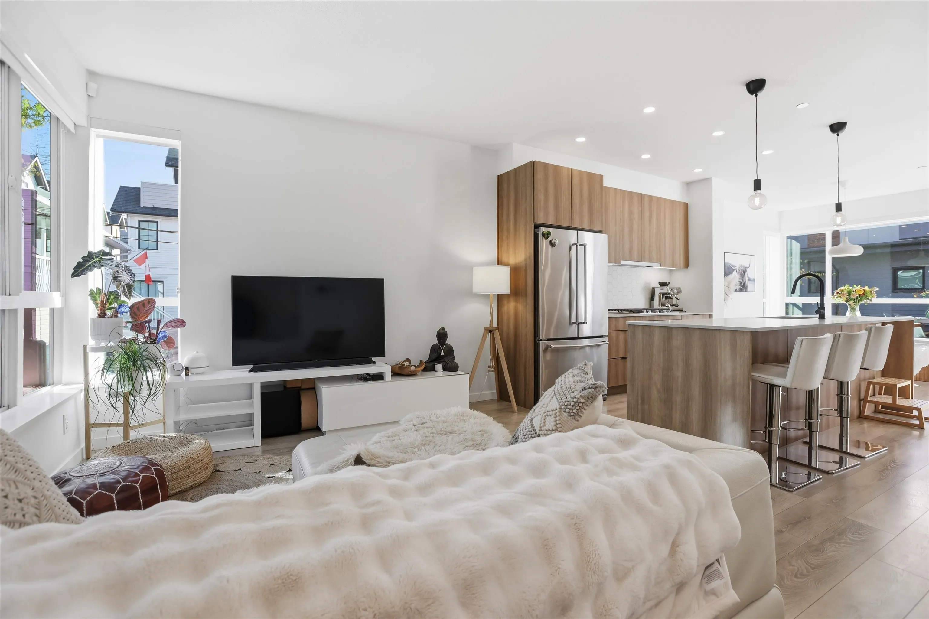 533 E 3rd Street #24