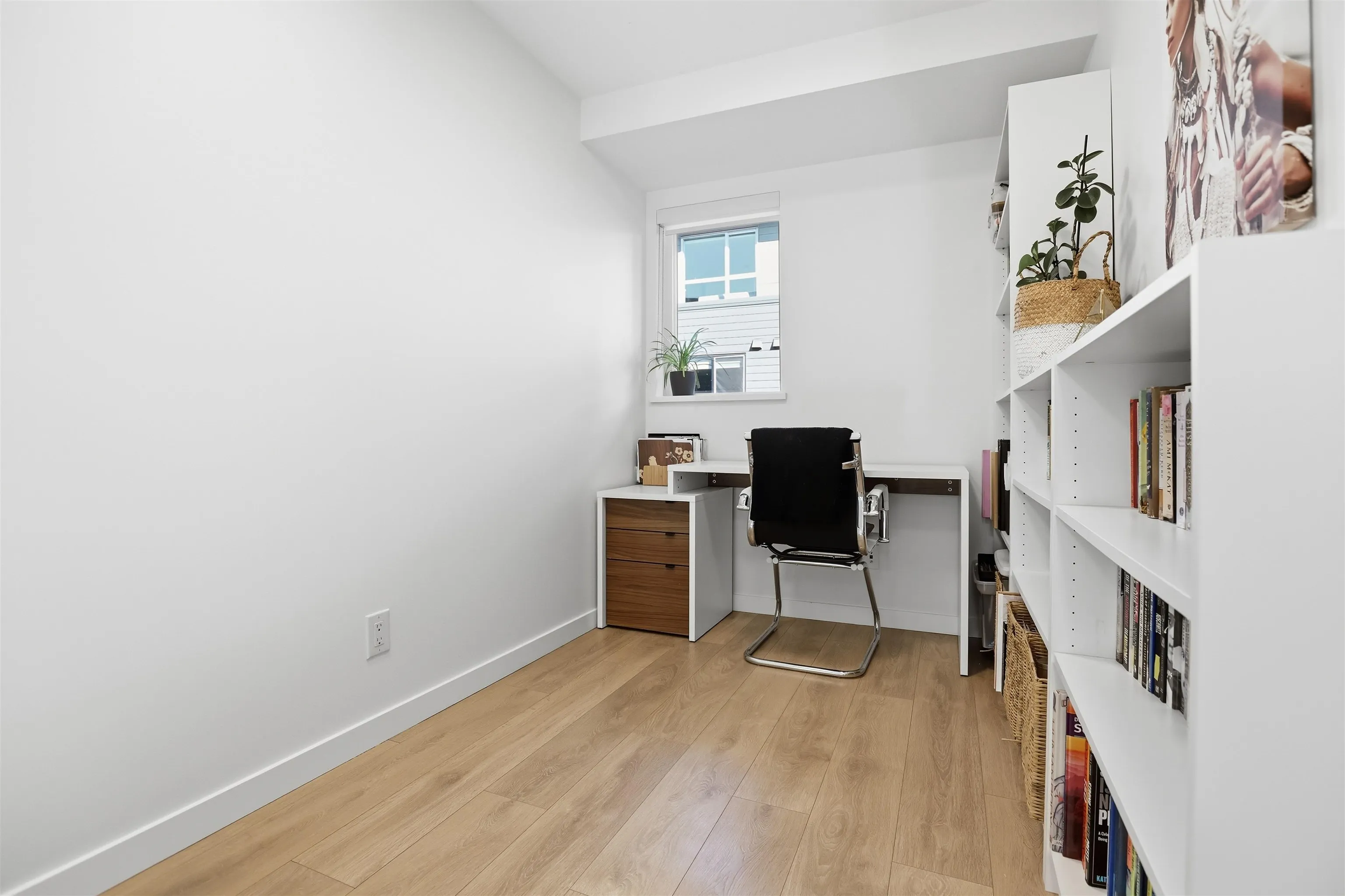 533 E 3rd Street #24