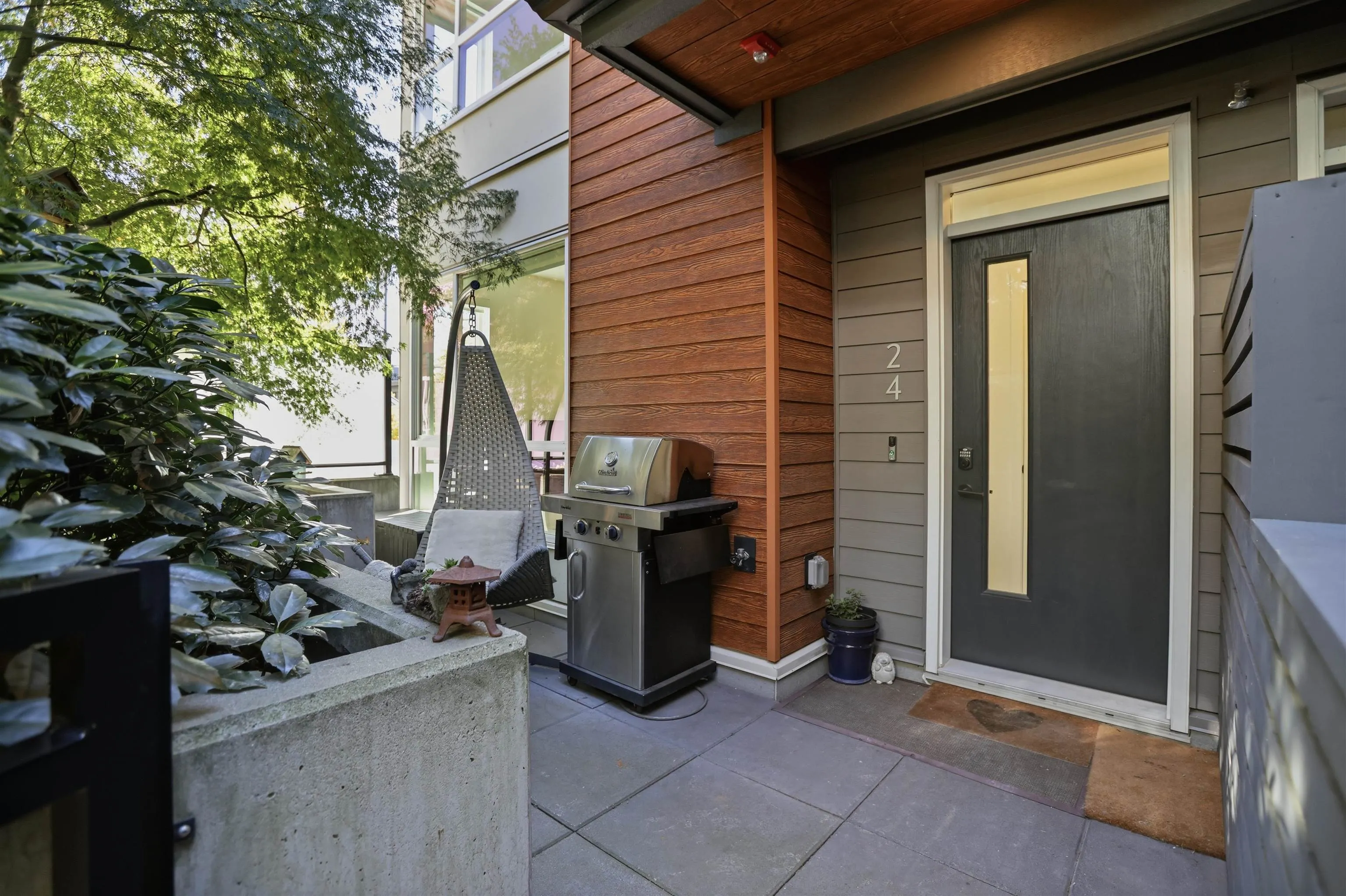 533 E 3rd Street #24