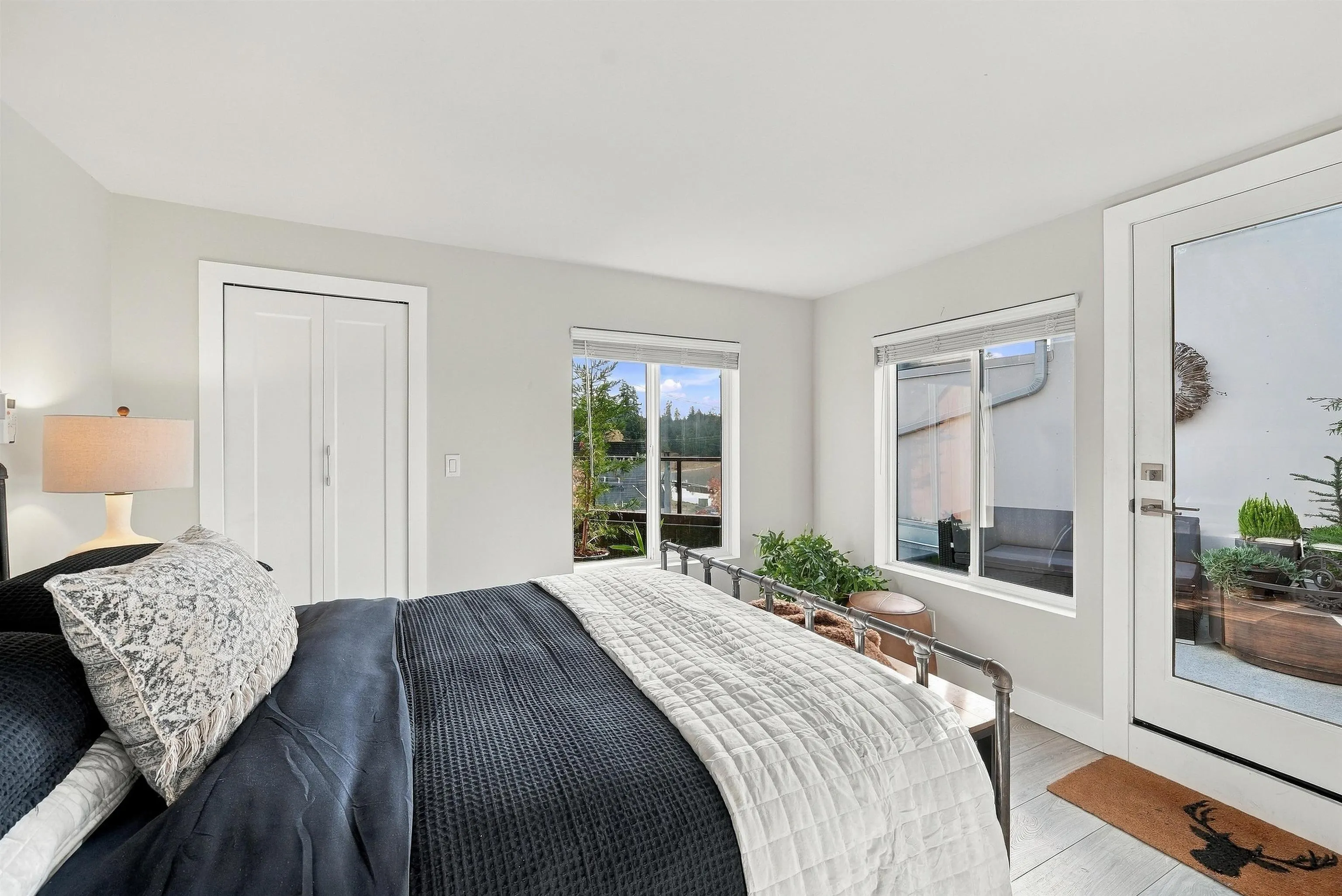 15989 Marine Drive #9