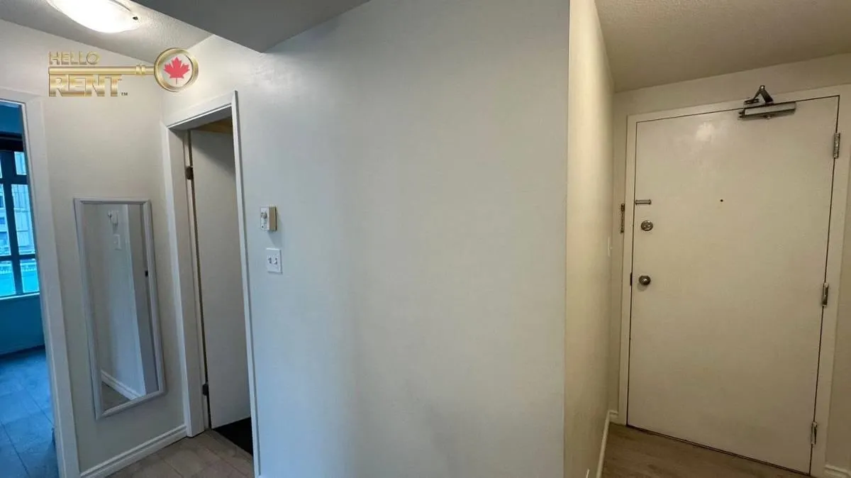 438 Seymour Street #704
