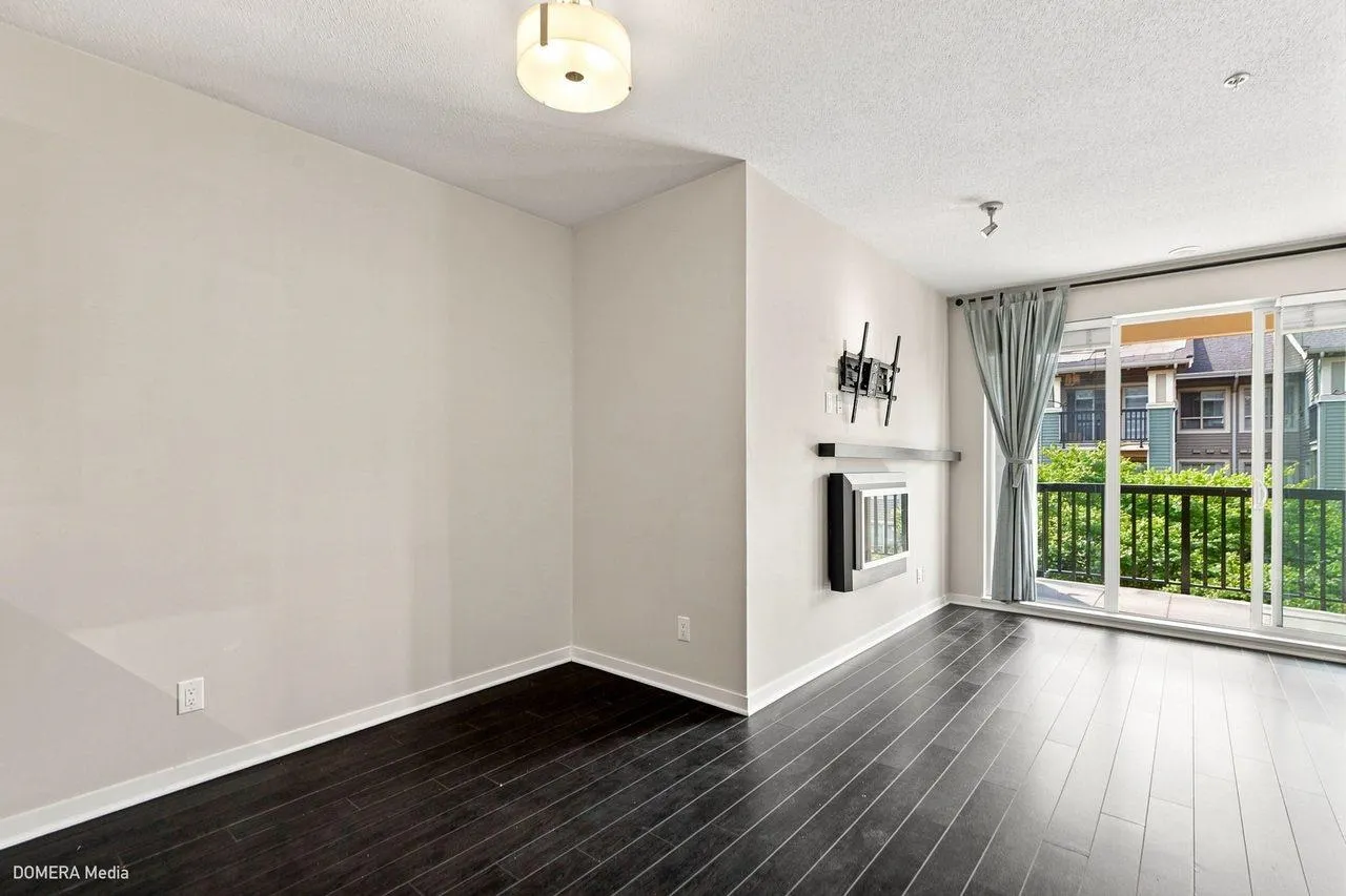 5655 210a Street #305