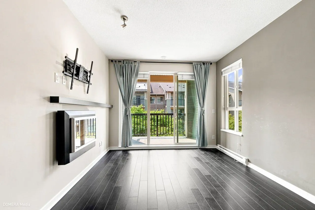 5655 210a Street #305