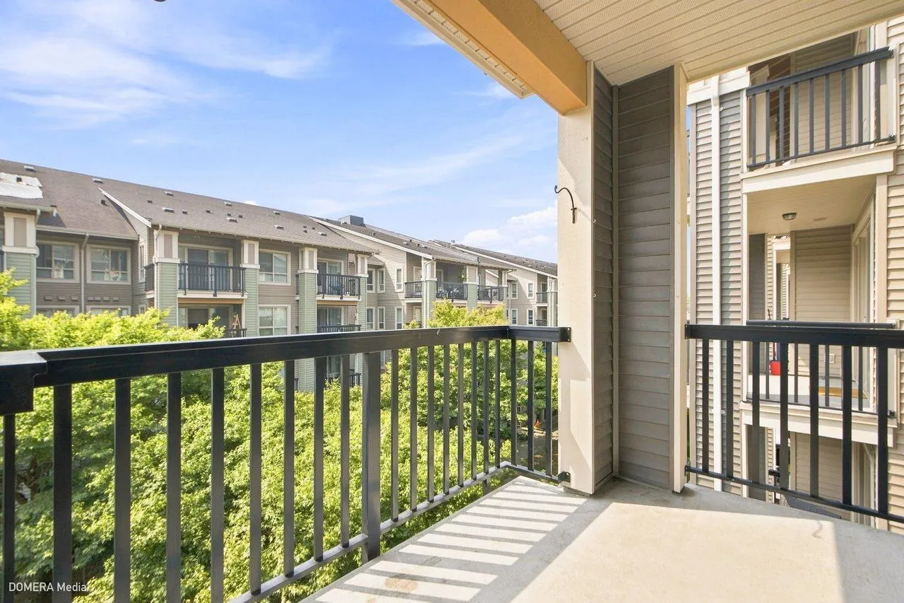 5655 210a Street #305