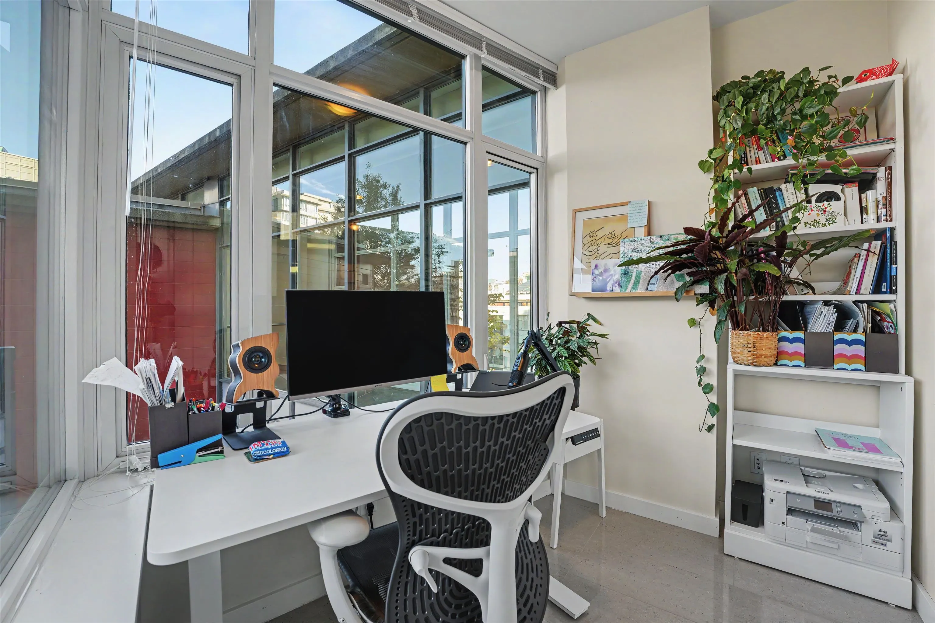 38 W 1st Avenue #807