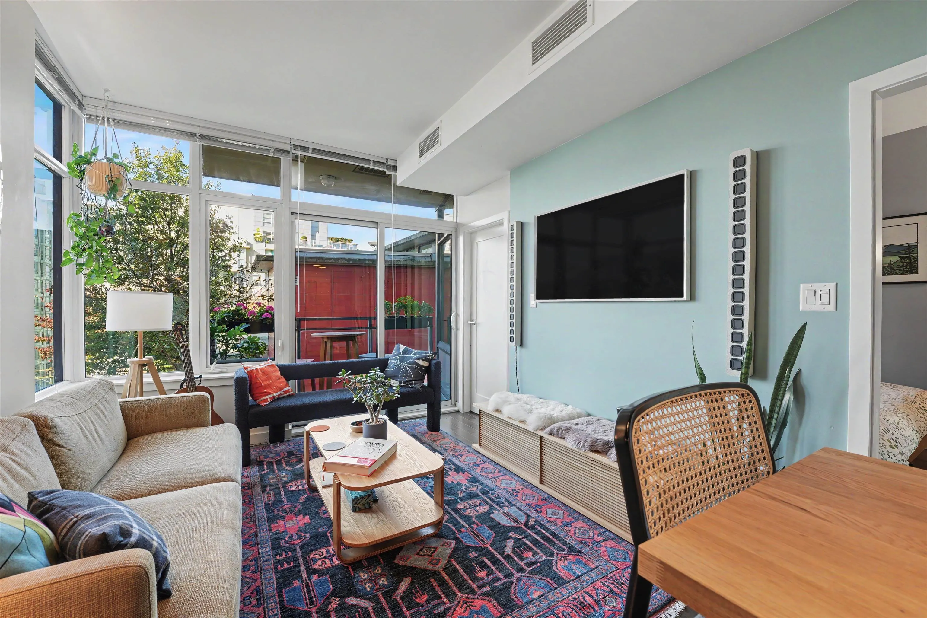 38 W 1st Avenue #807