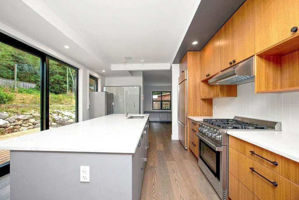 1535 Margaret Road