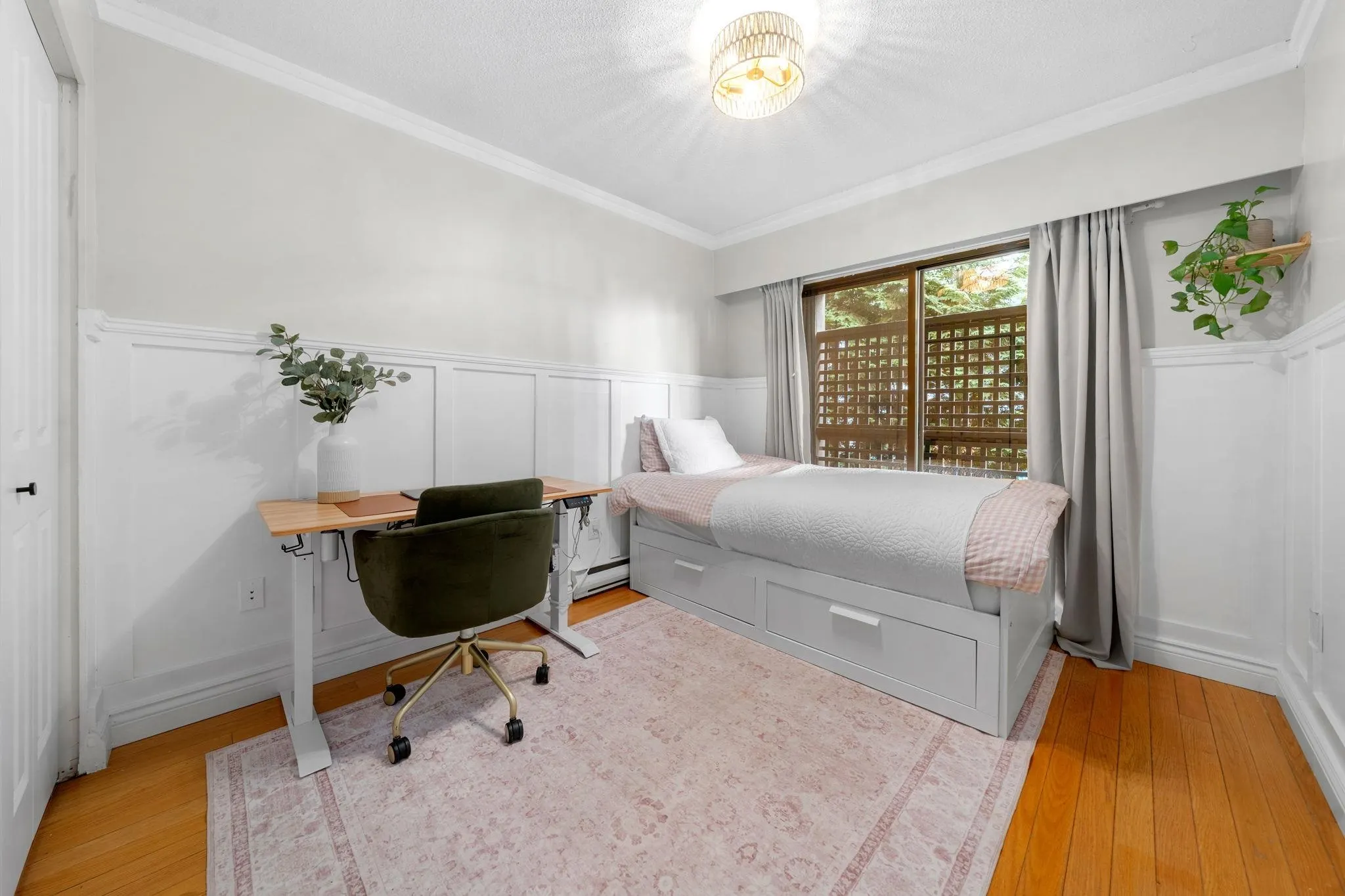 101 E 29th Street #201