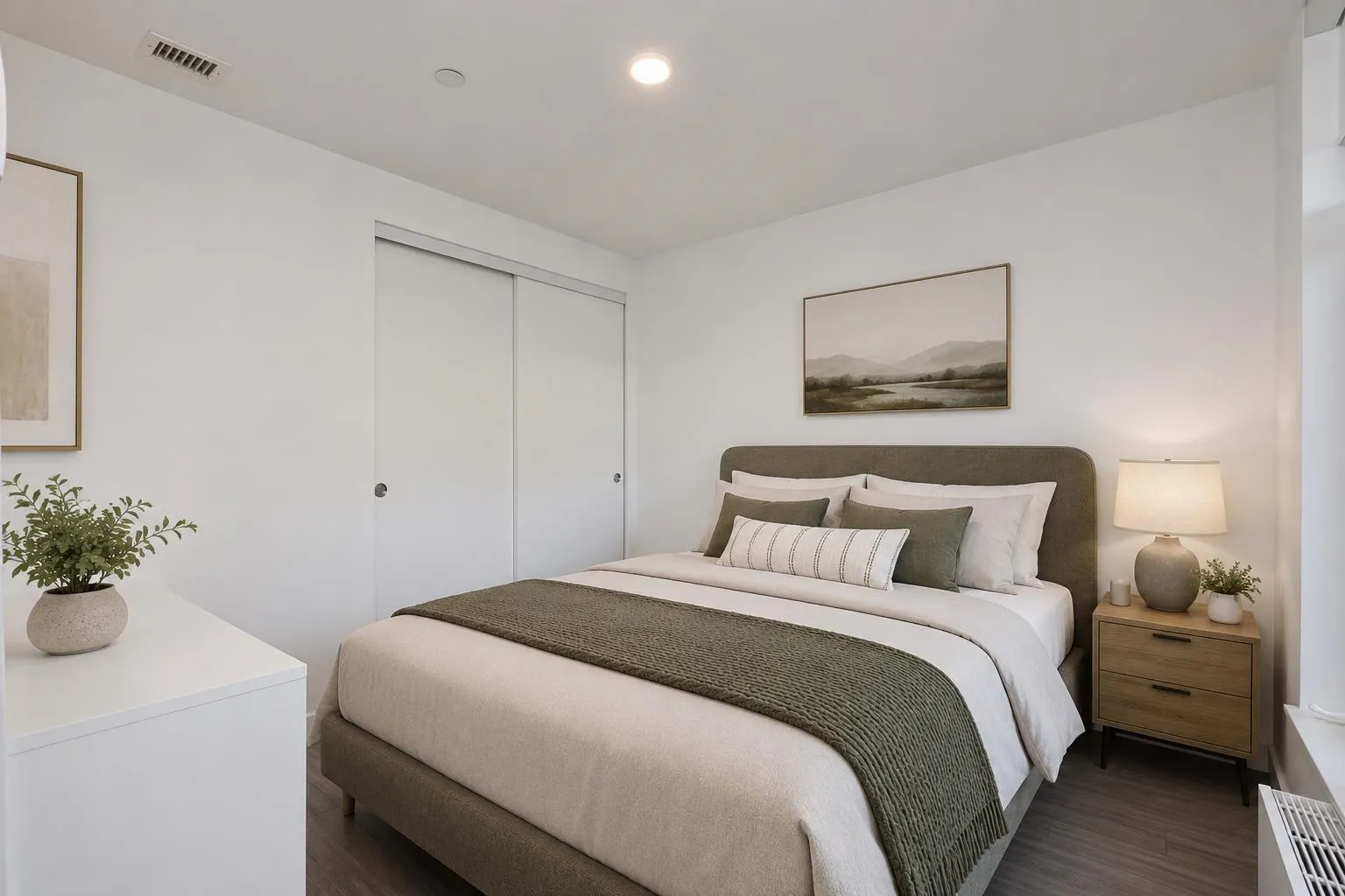 747 E 3rd Street #203
