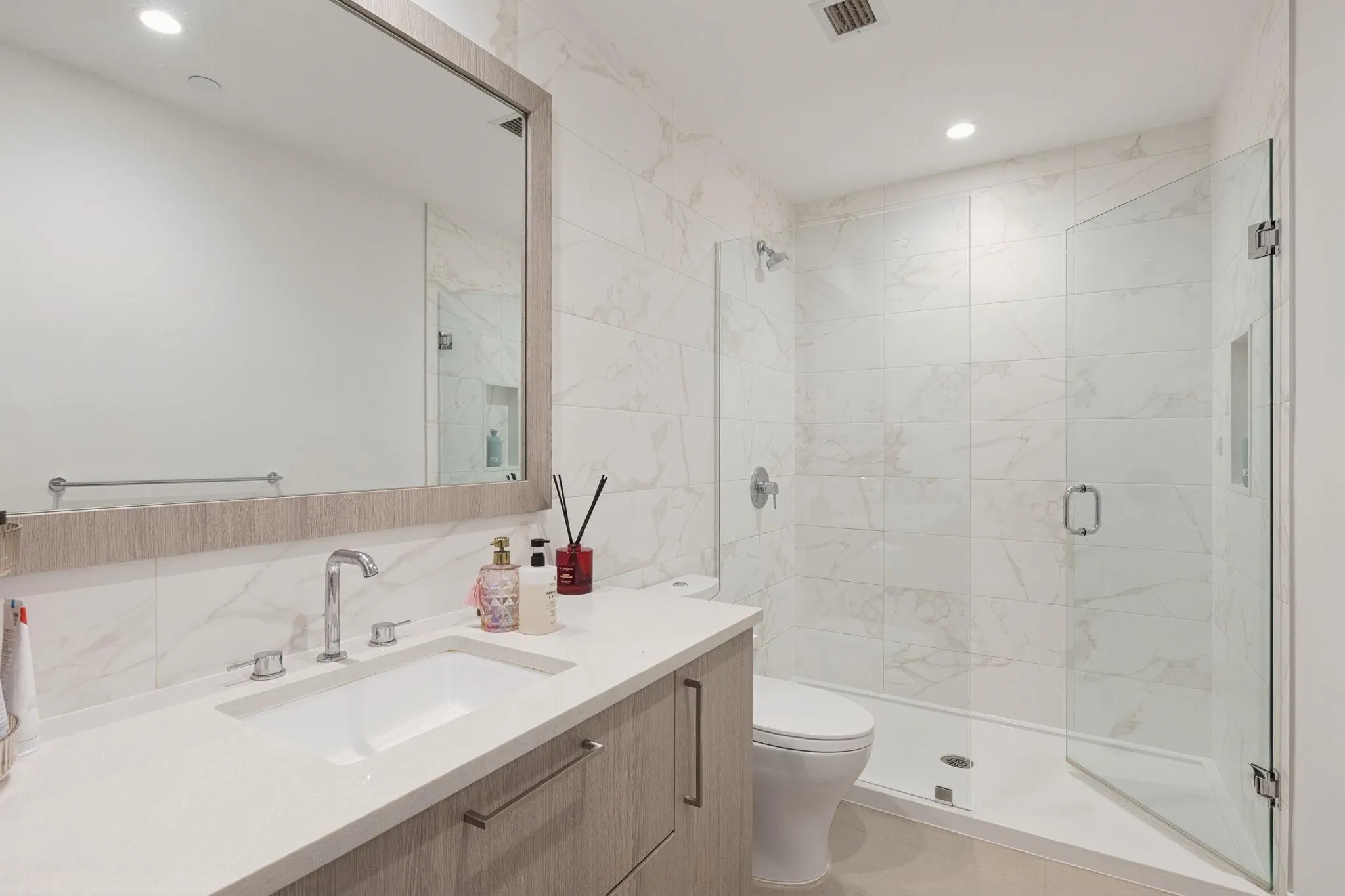 747 E 3rd Street #203