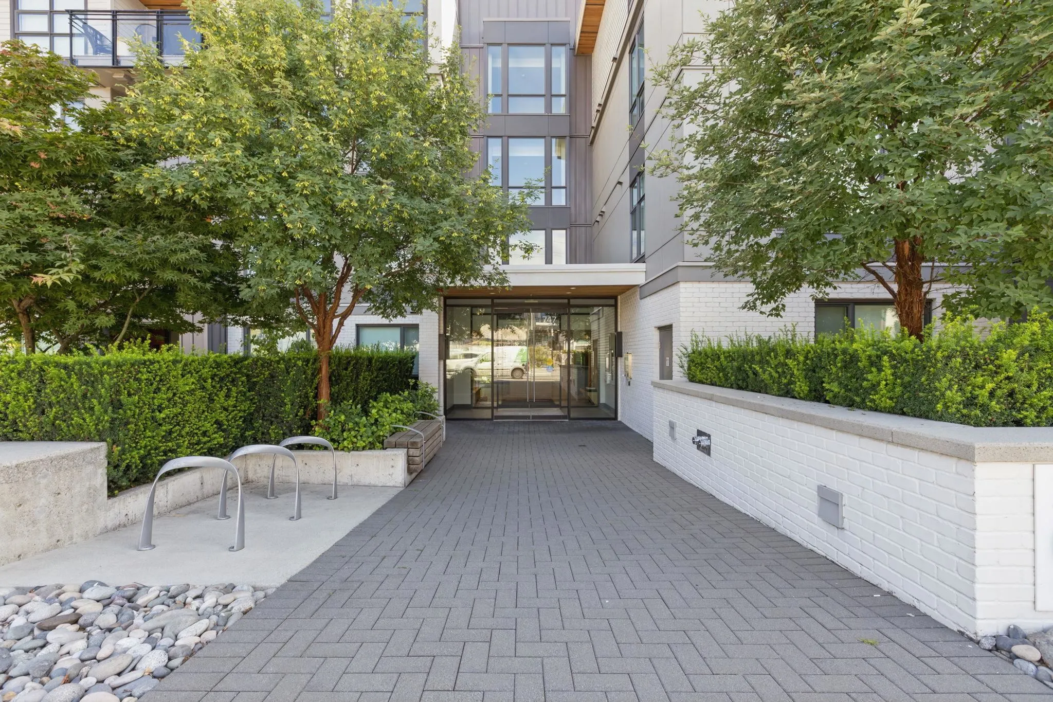 747 E 3rd Street #203