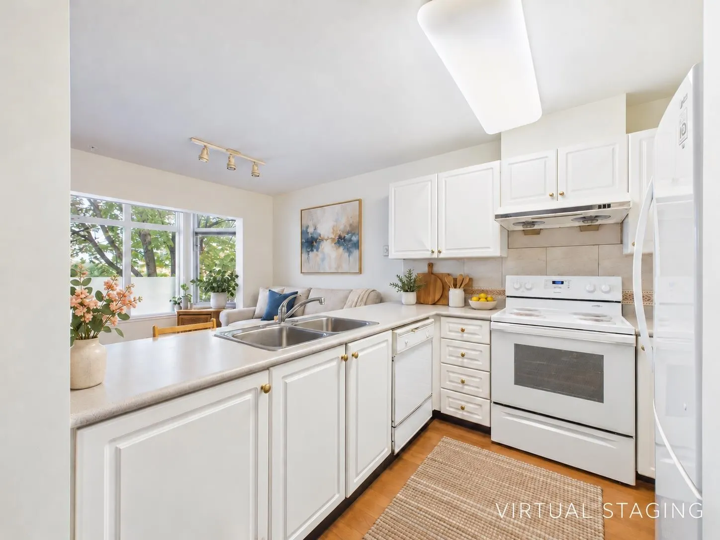 2677 E Broadway Street #208