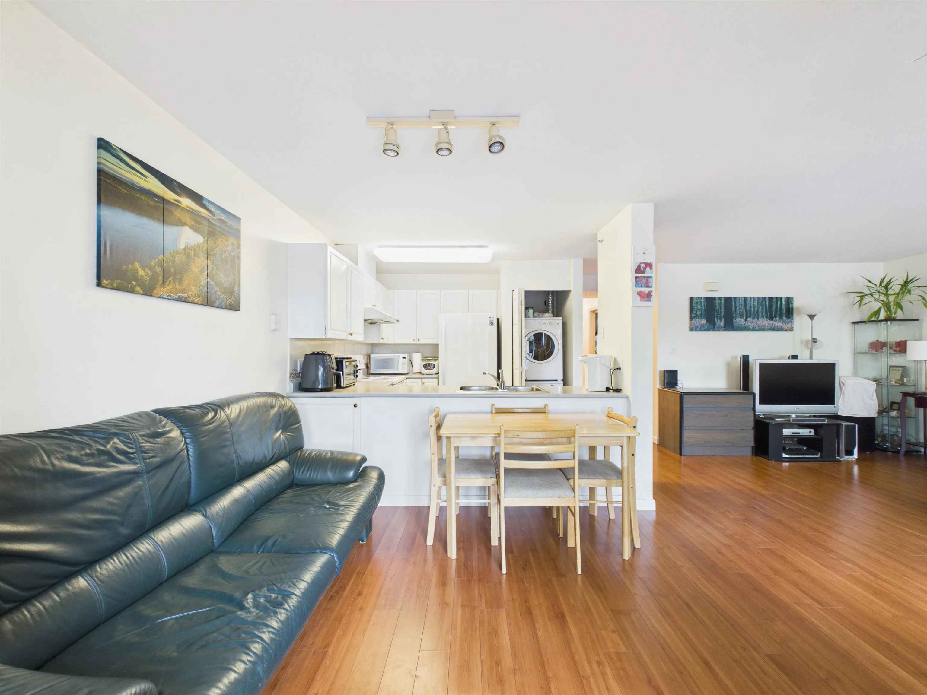 2677 E Broadway Street #208