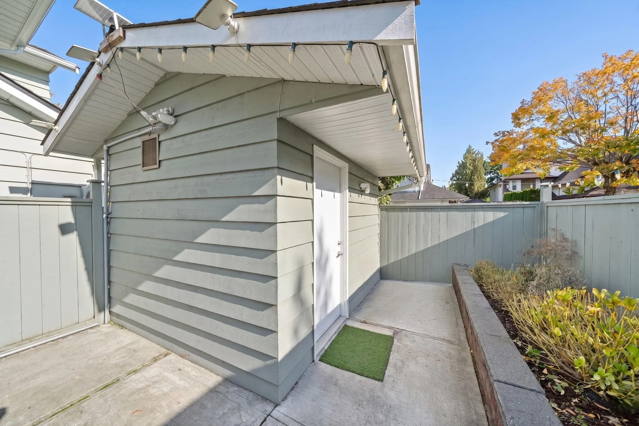 8260 Aspin Drive