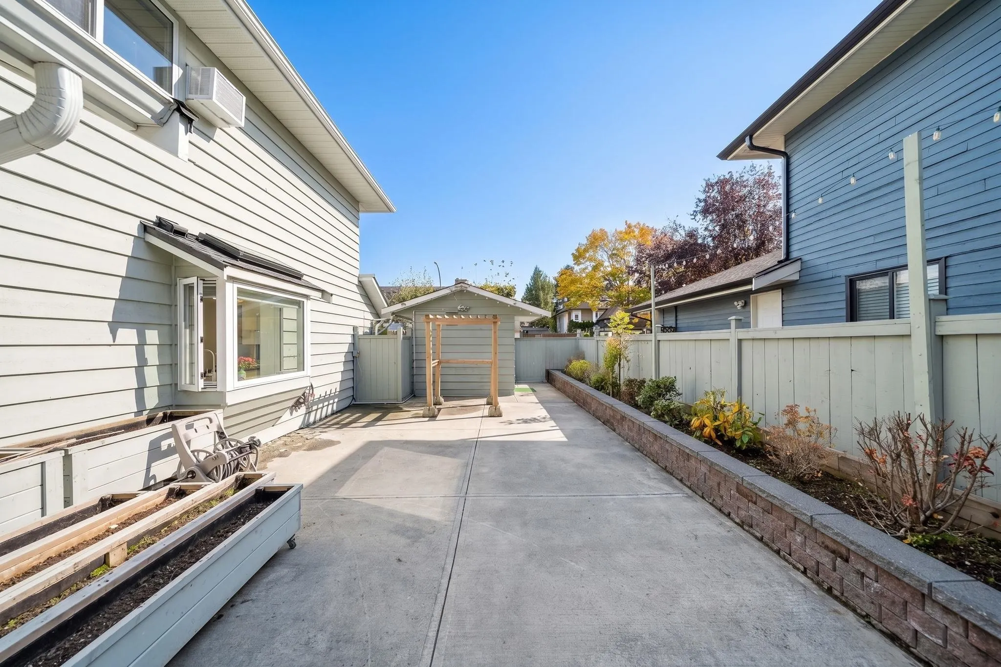 8260 Aspin Drive