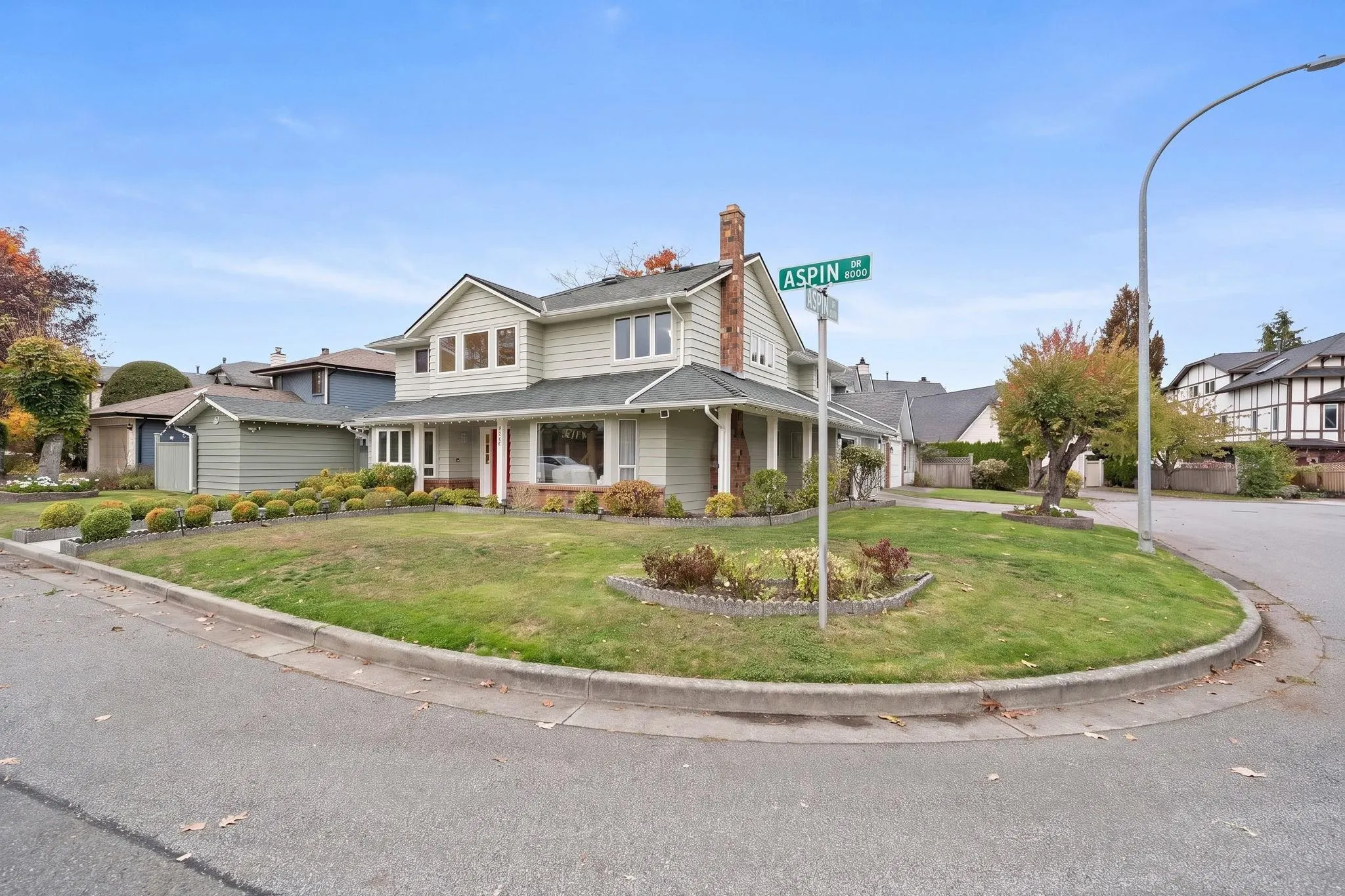 8260 Aspin Drive
