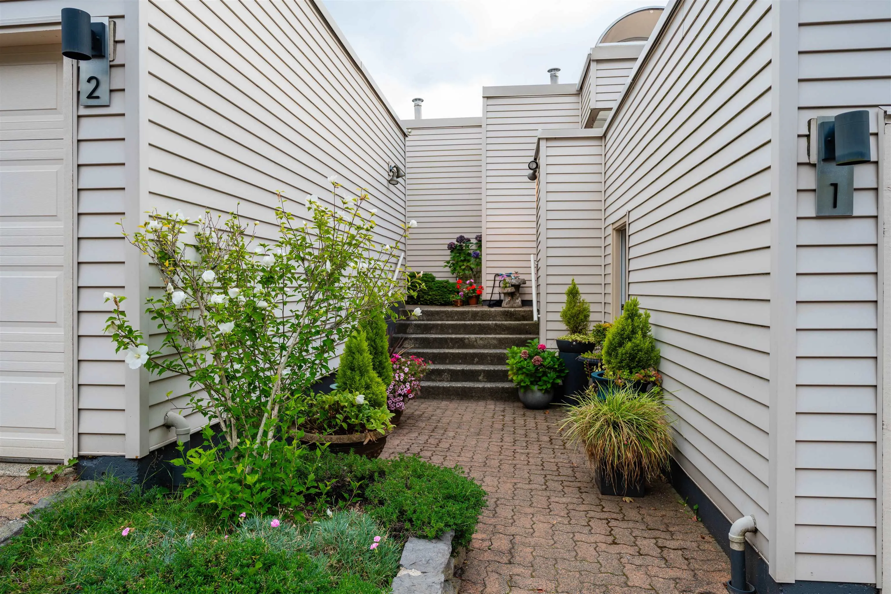 2278 Folkestone Way #1