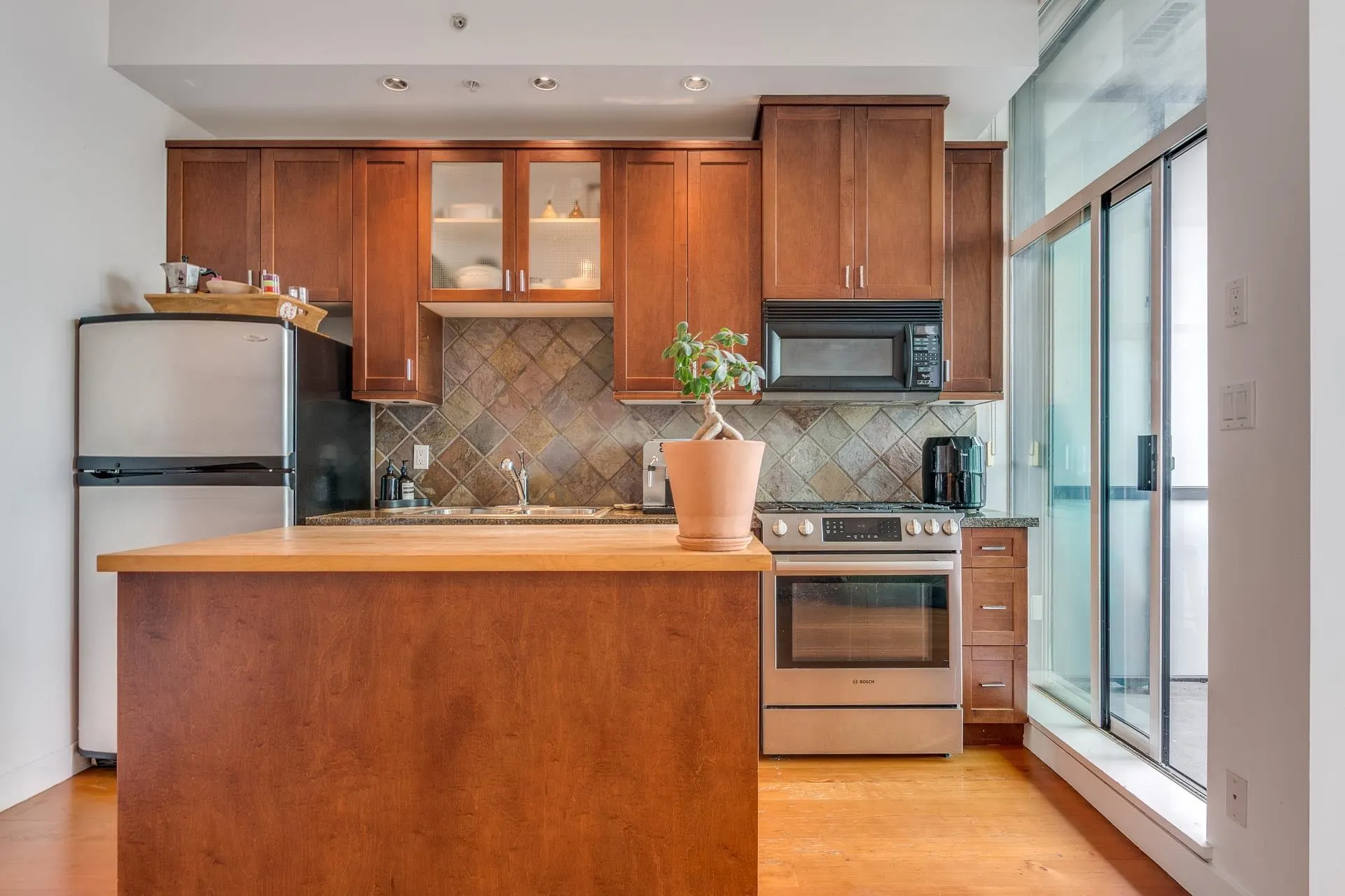 2515 Ontario Street #316