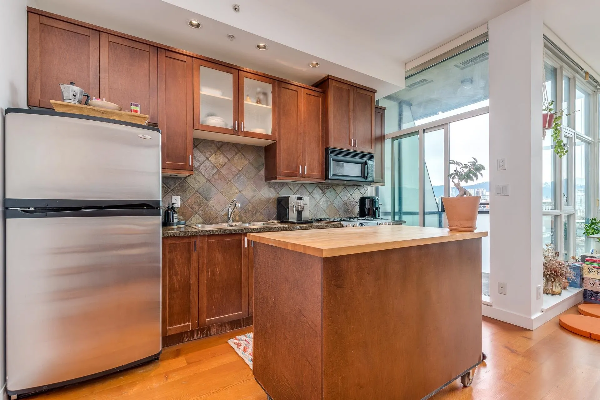 2515 Ontario Street #316