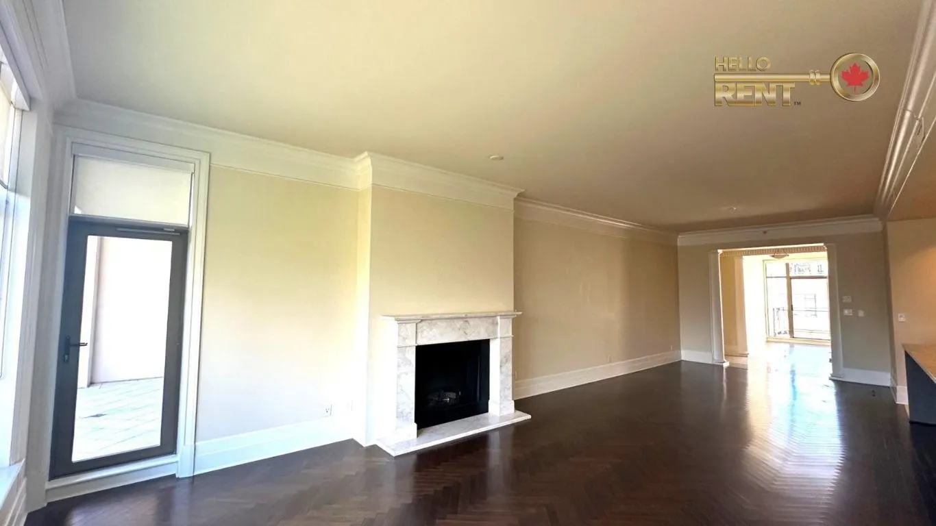 508 Waters Edge Crescent #401