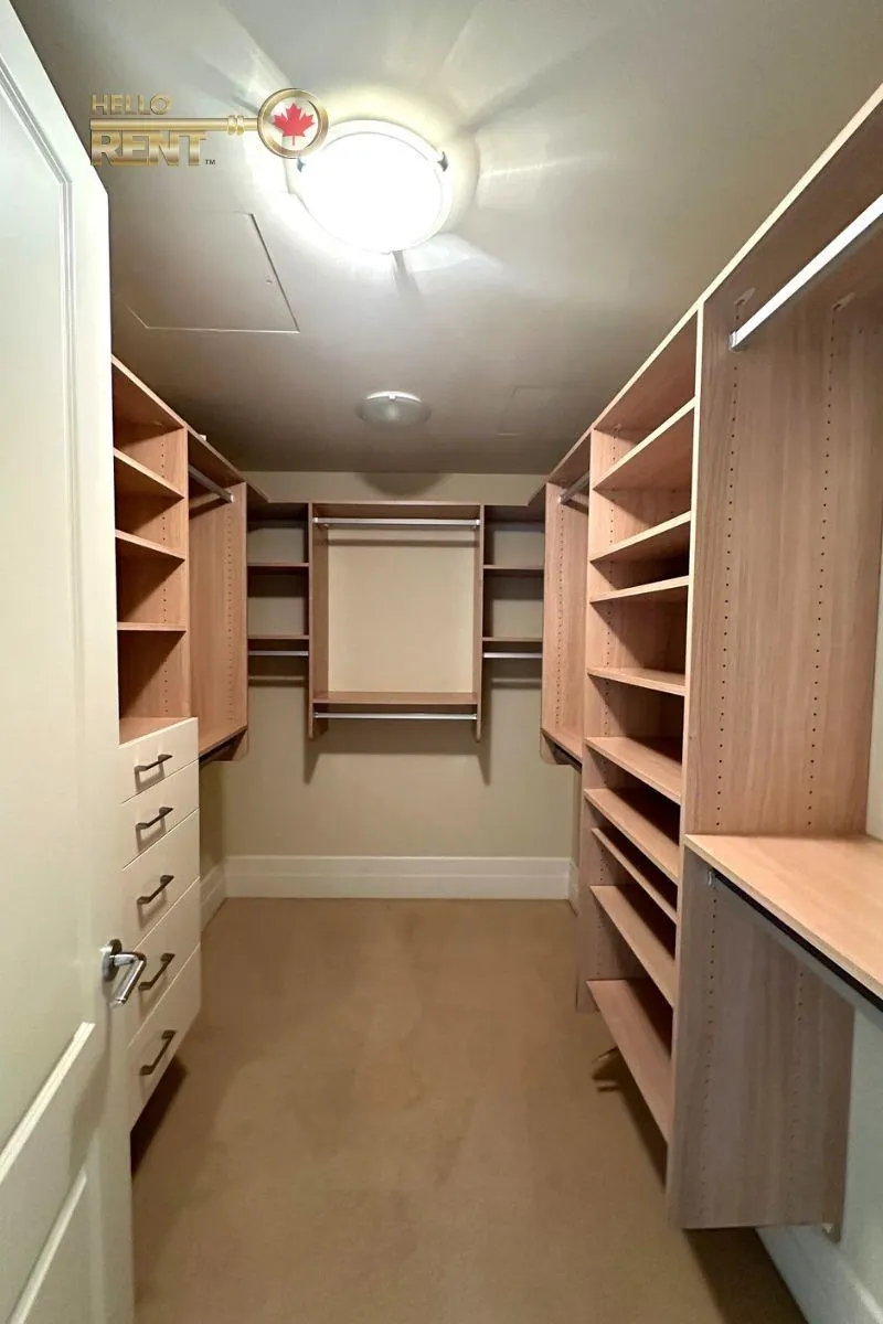 508 Waters Edge Crescent #401