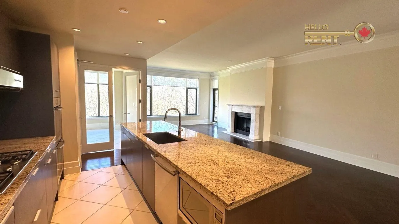 508 Waters Edge Crescent #401