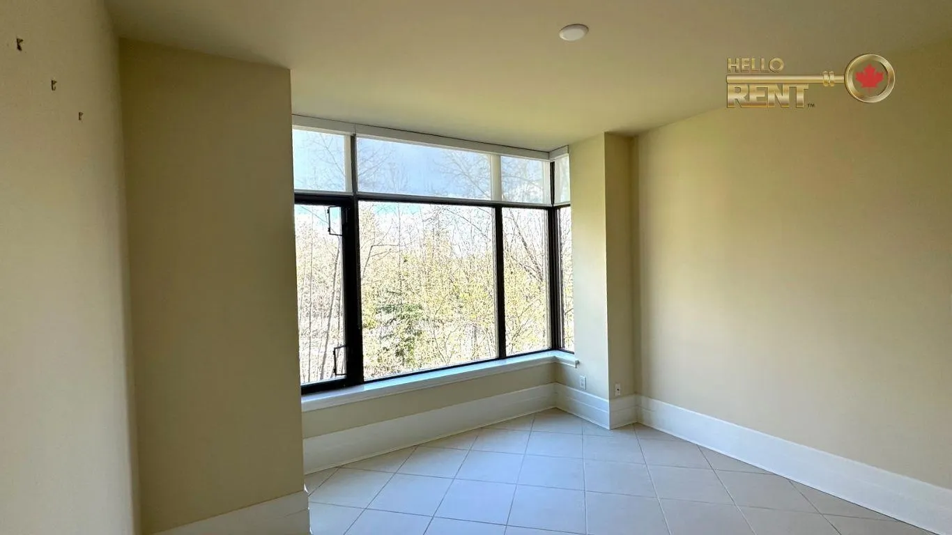508 Waters Edge Crescent #401
