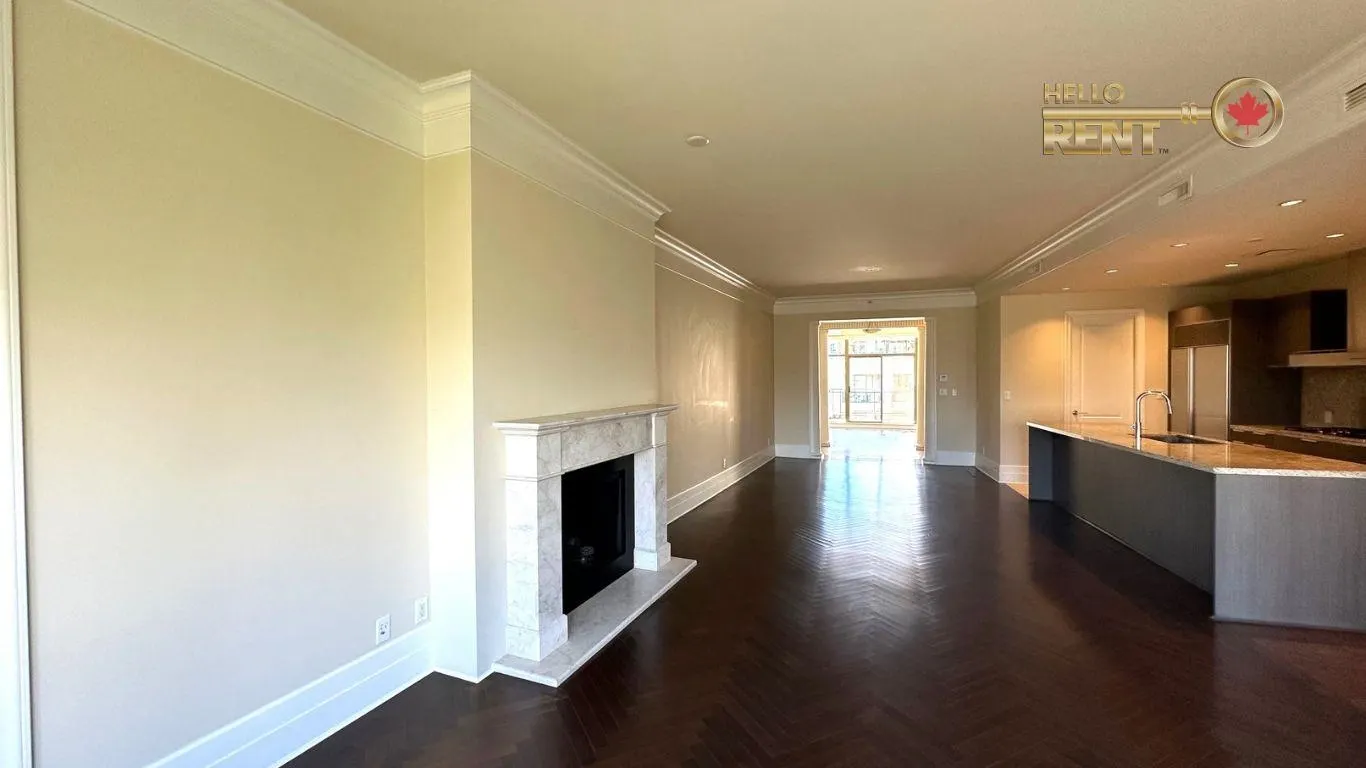 508 Waters Edge Crescent #401