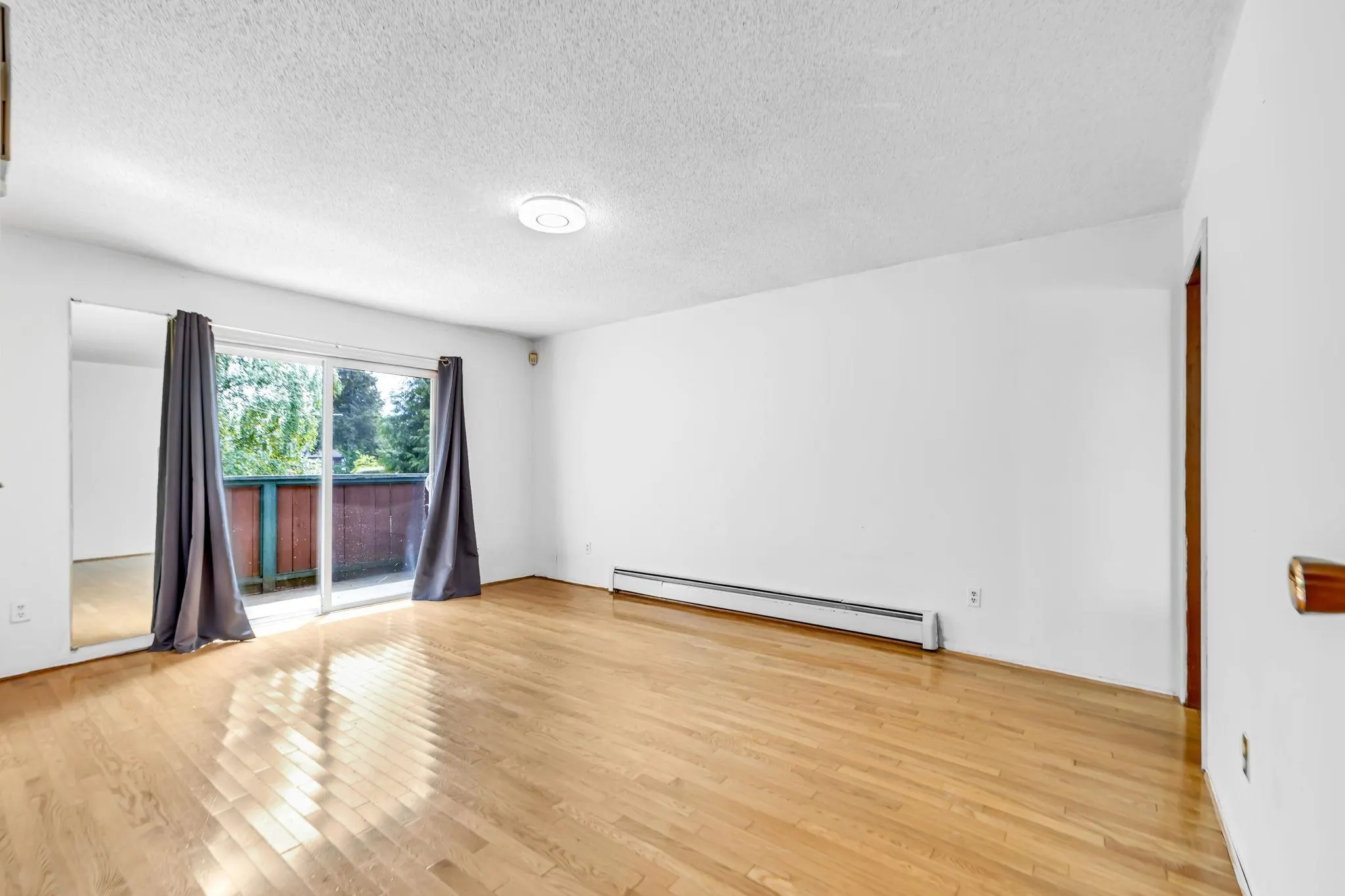 12881 Carluke Crescent