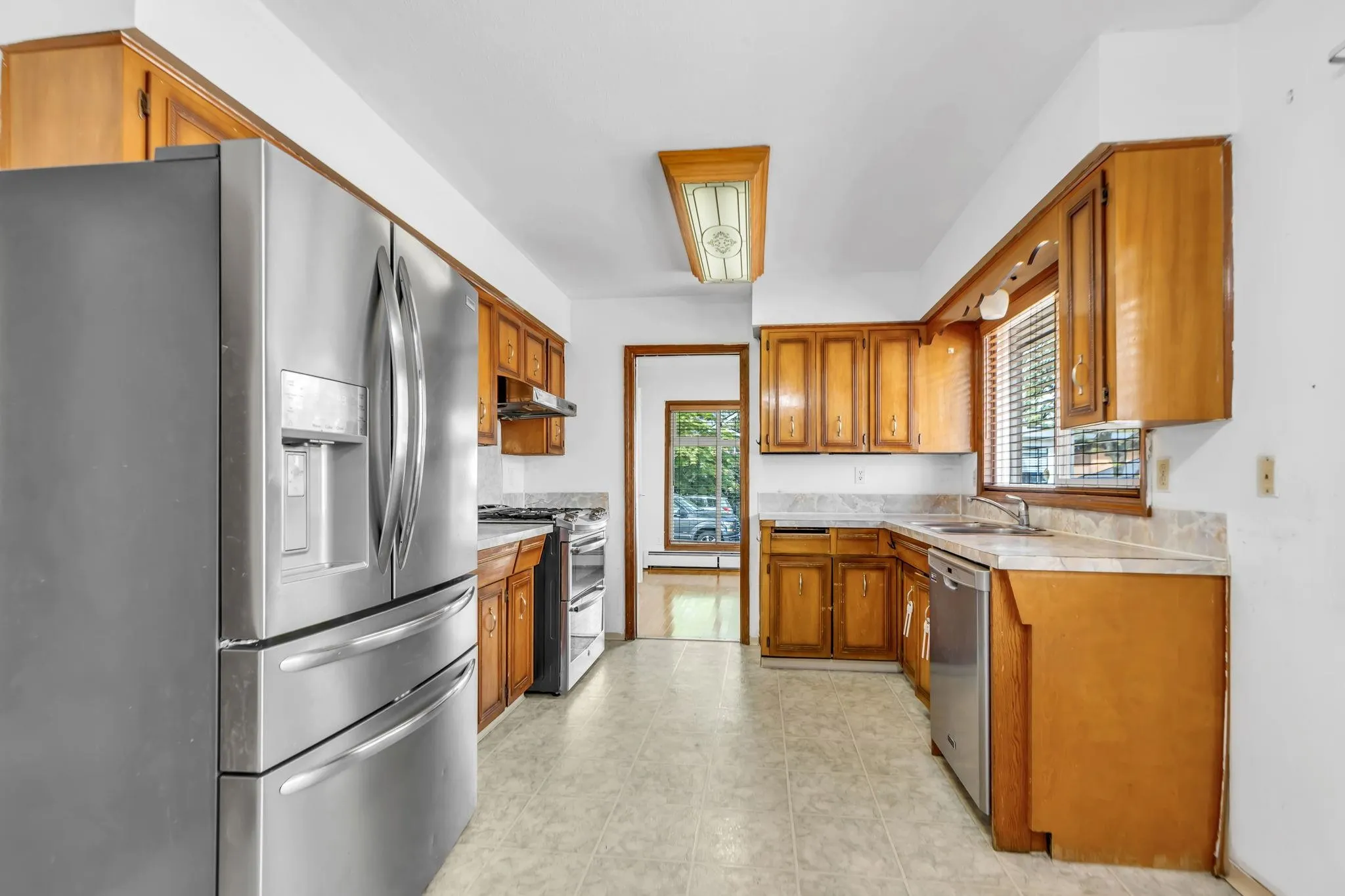 12881 Carluke Crescent