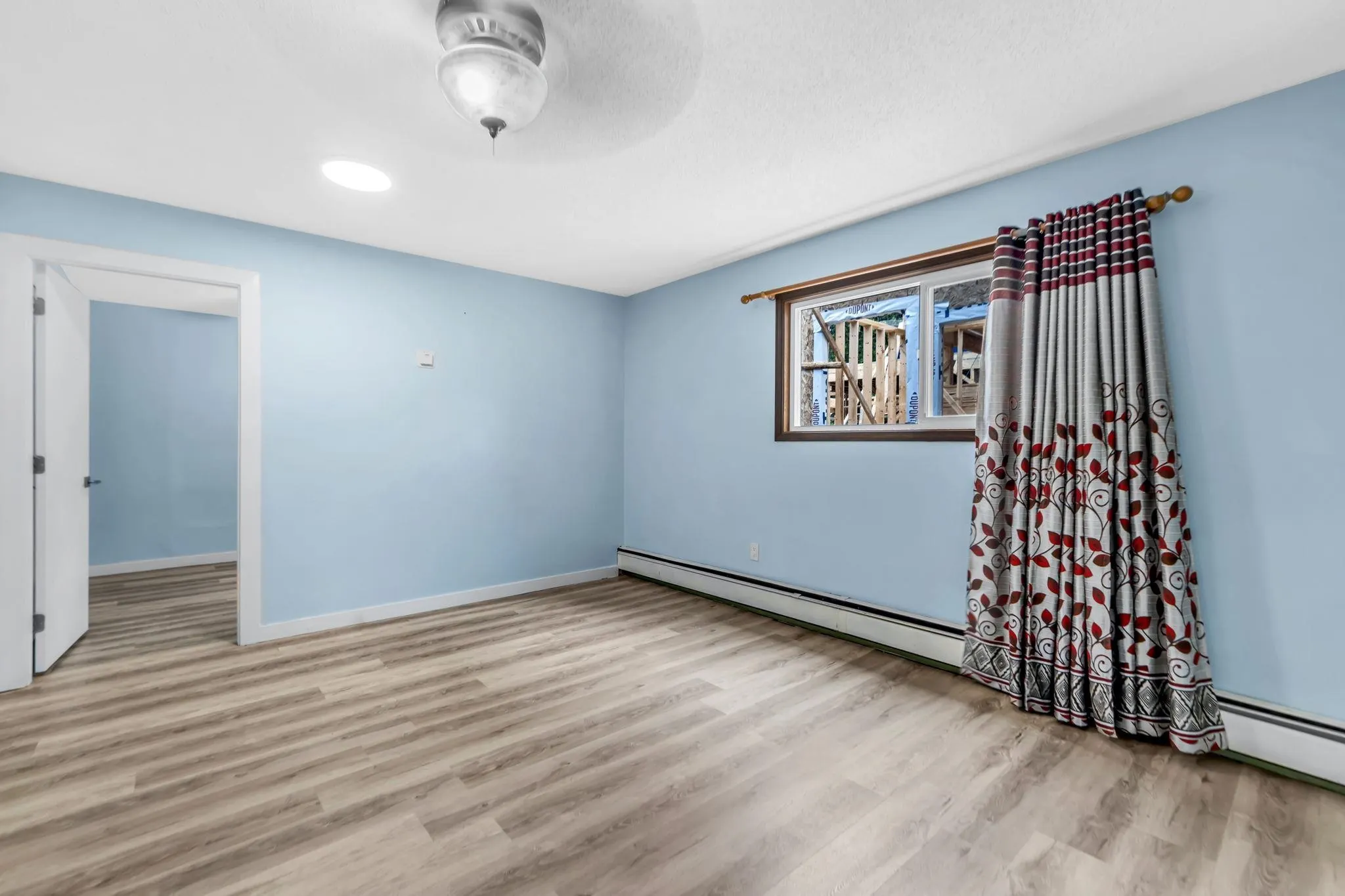 12881 Carluke Crescent