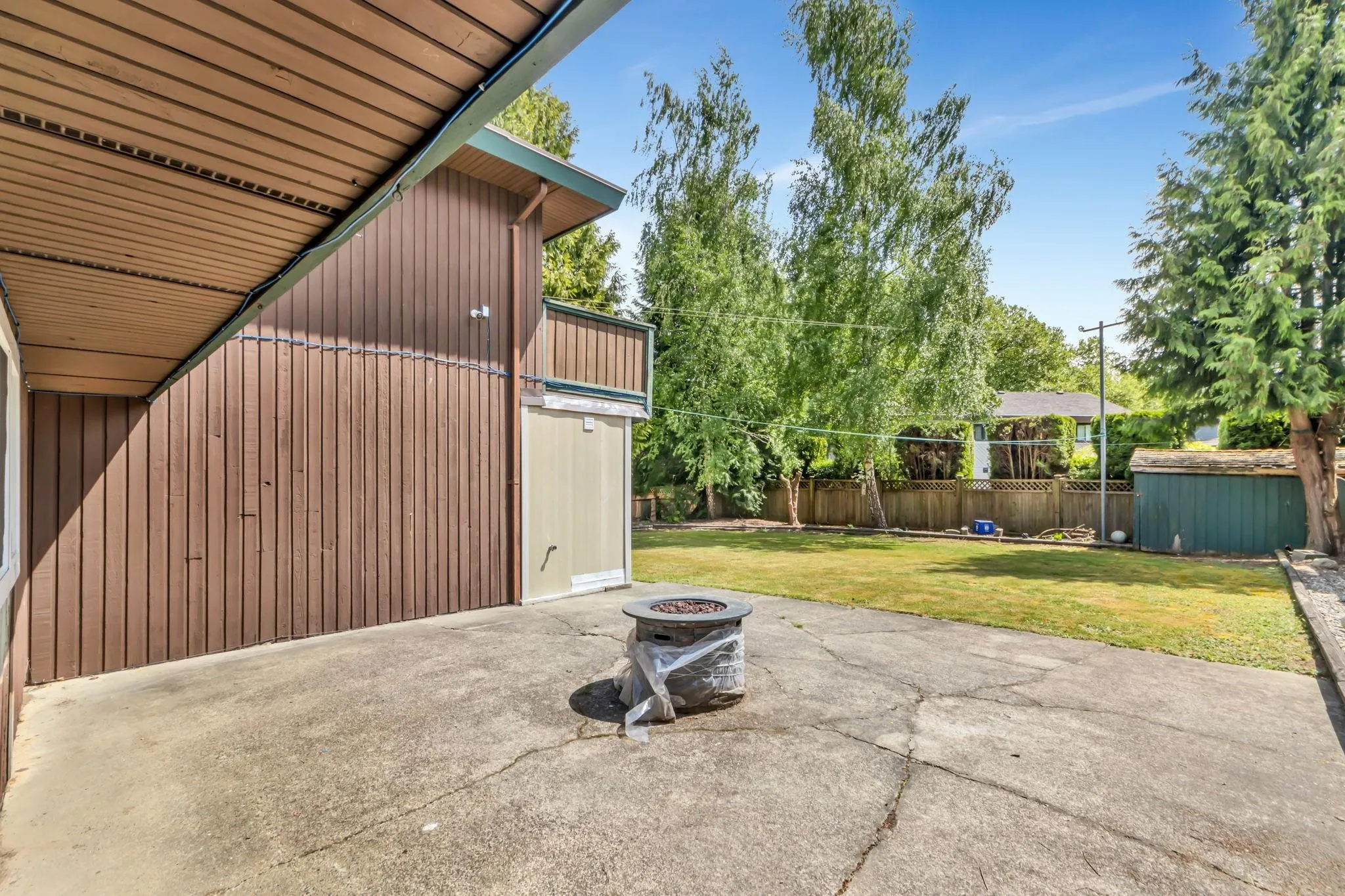 12881 Carluke Crescent