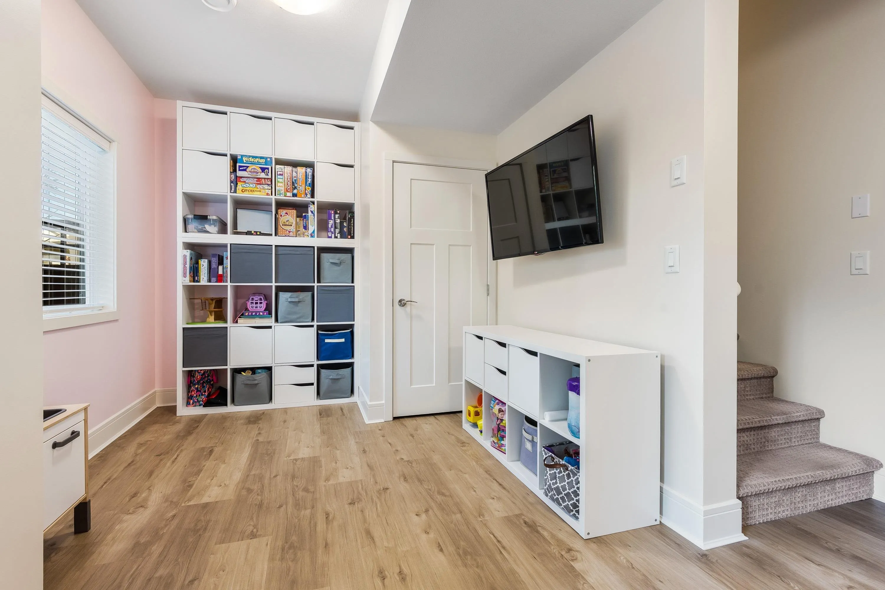 1640 Mackay Crescent #18