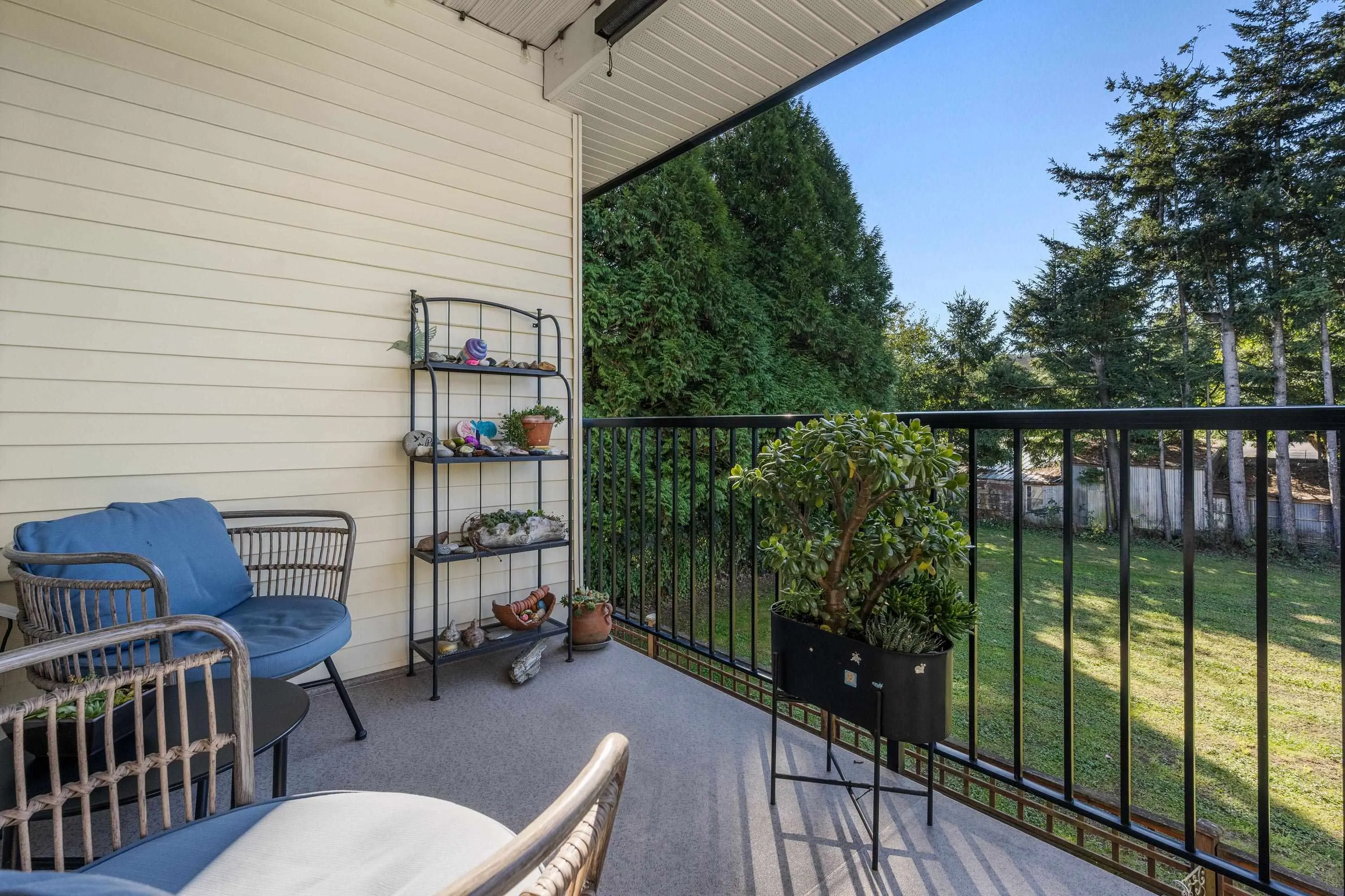 1640 Mackay Crescent #18