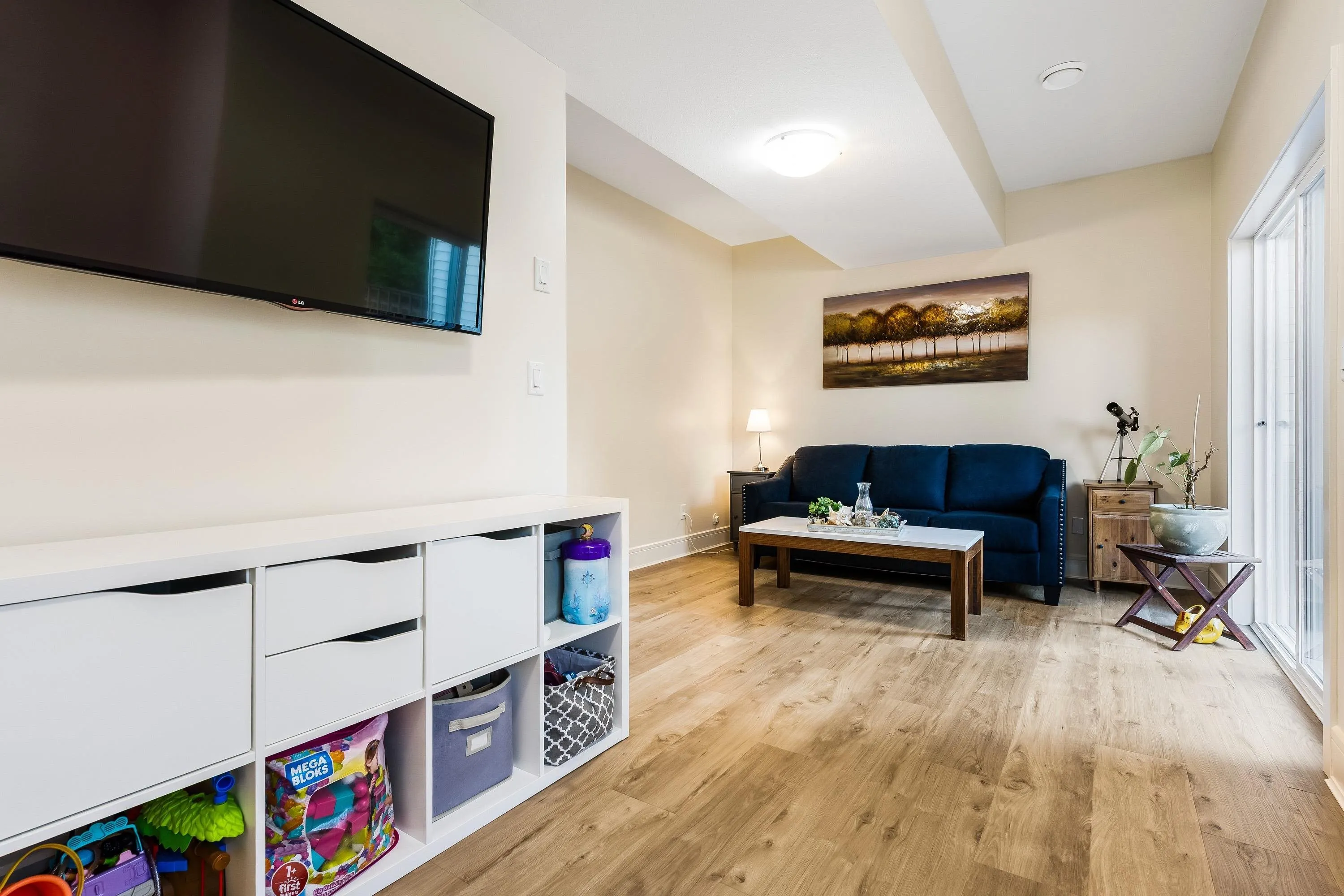 1640 Mackay Crescent #18