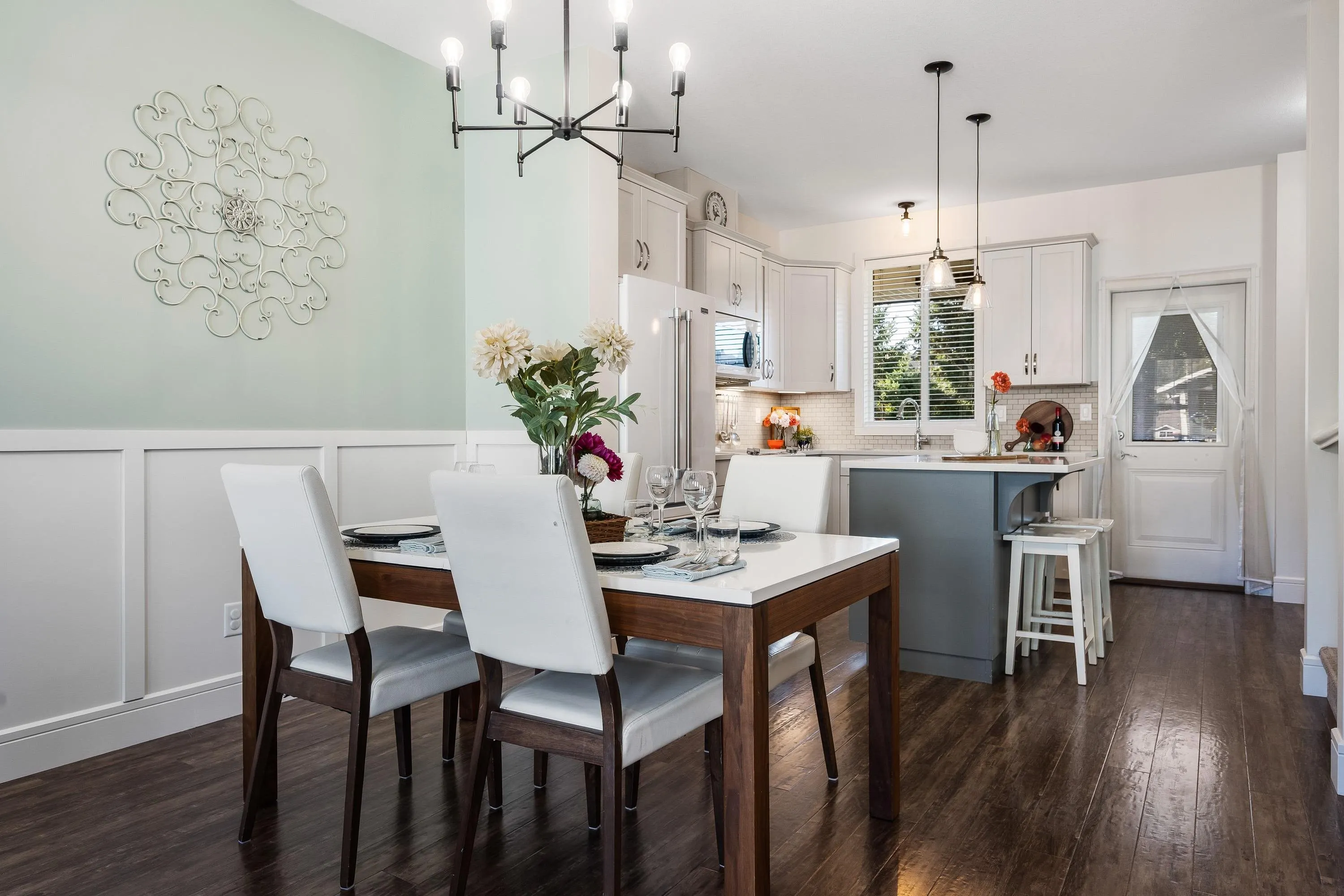 1640 Mackay Crescent #18